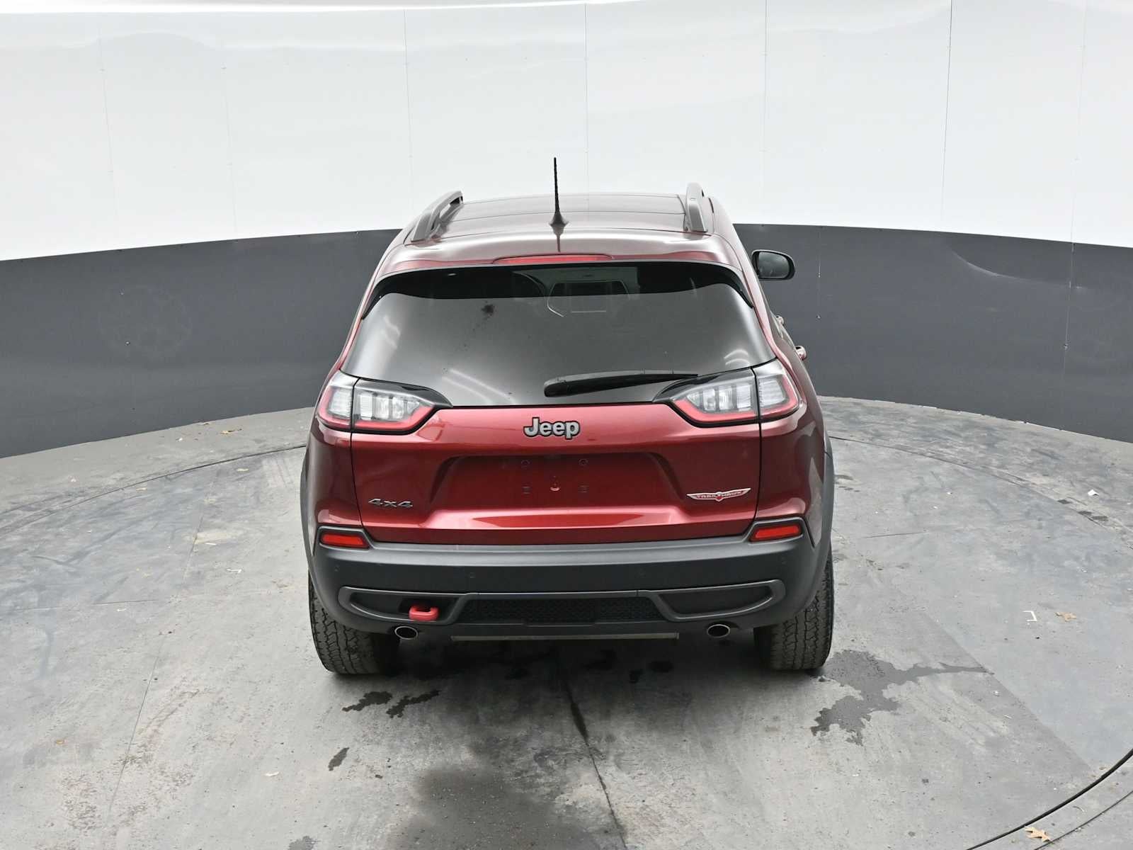 2021 Jeep CHEROKEE Base