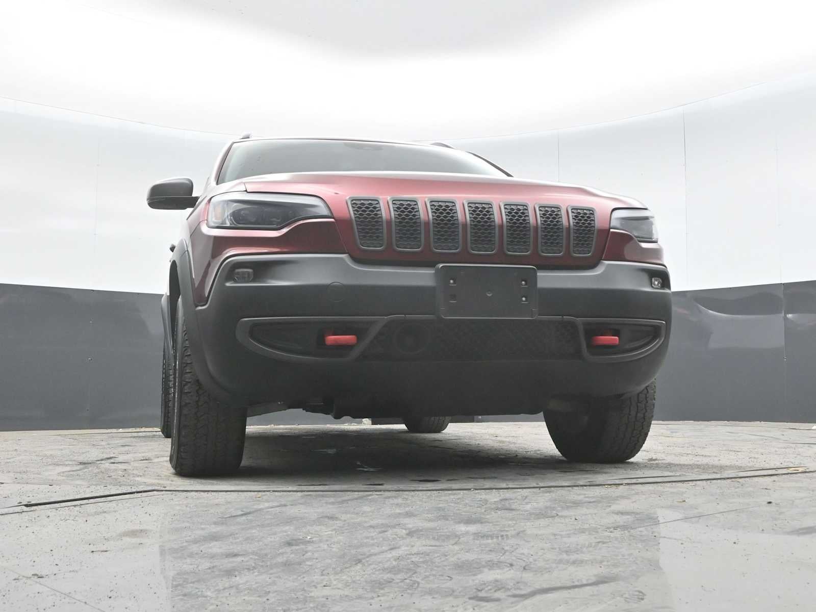 2021 Jeep CHEROKEE Base
