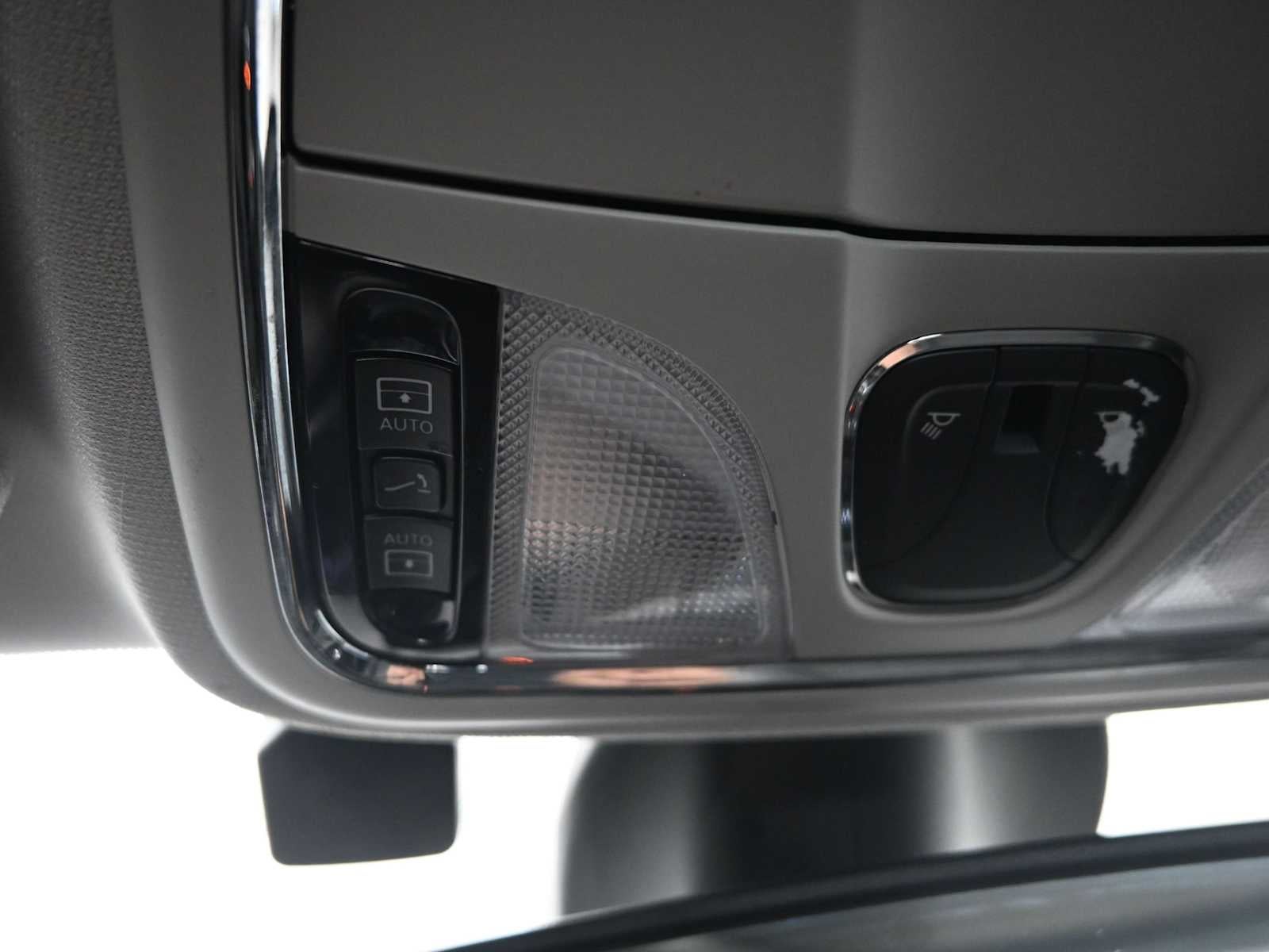 2020 Jeep Cherokee Lux