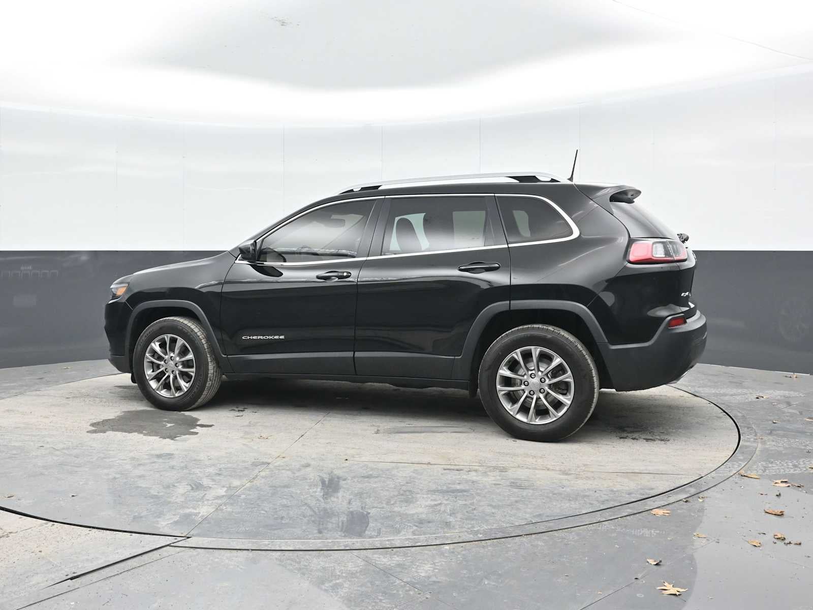 2020 Jeep Cherokee Lux