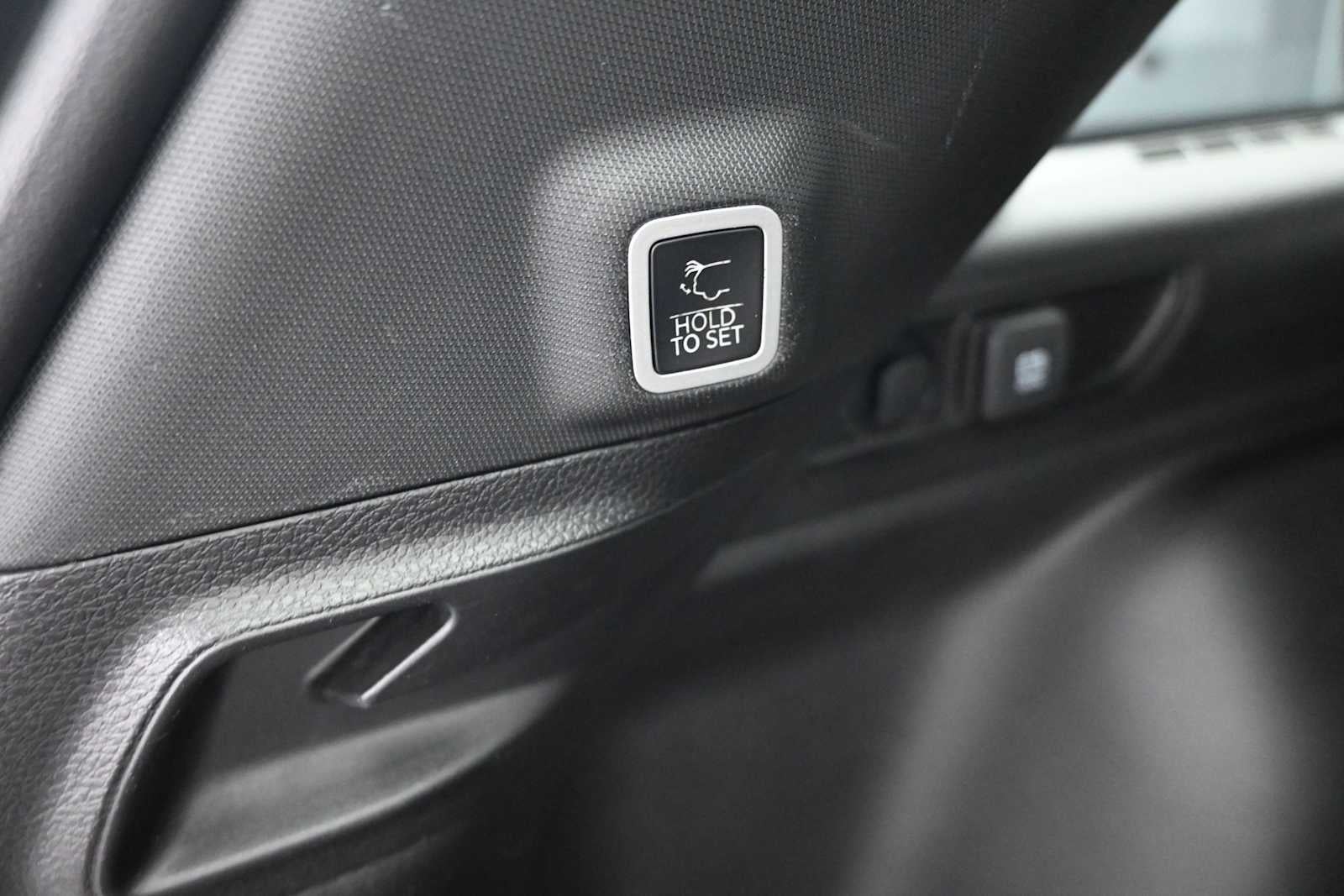 2022 Jeep Grand Cherokee Altitude