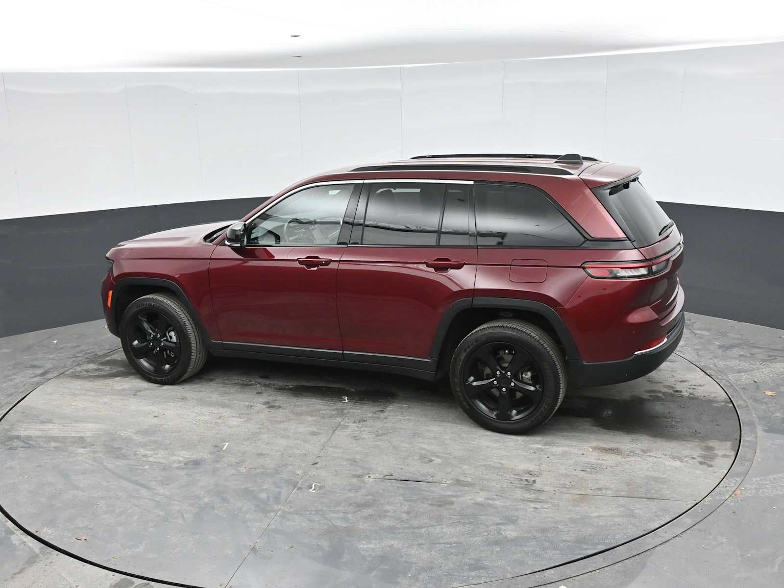 2022 Jeep Grand Cherokee Altitude