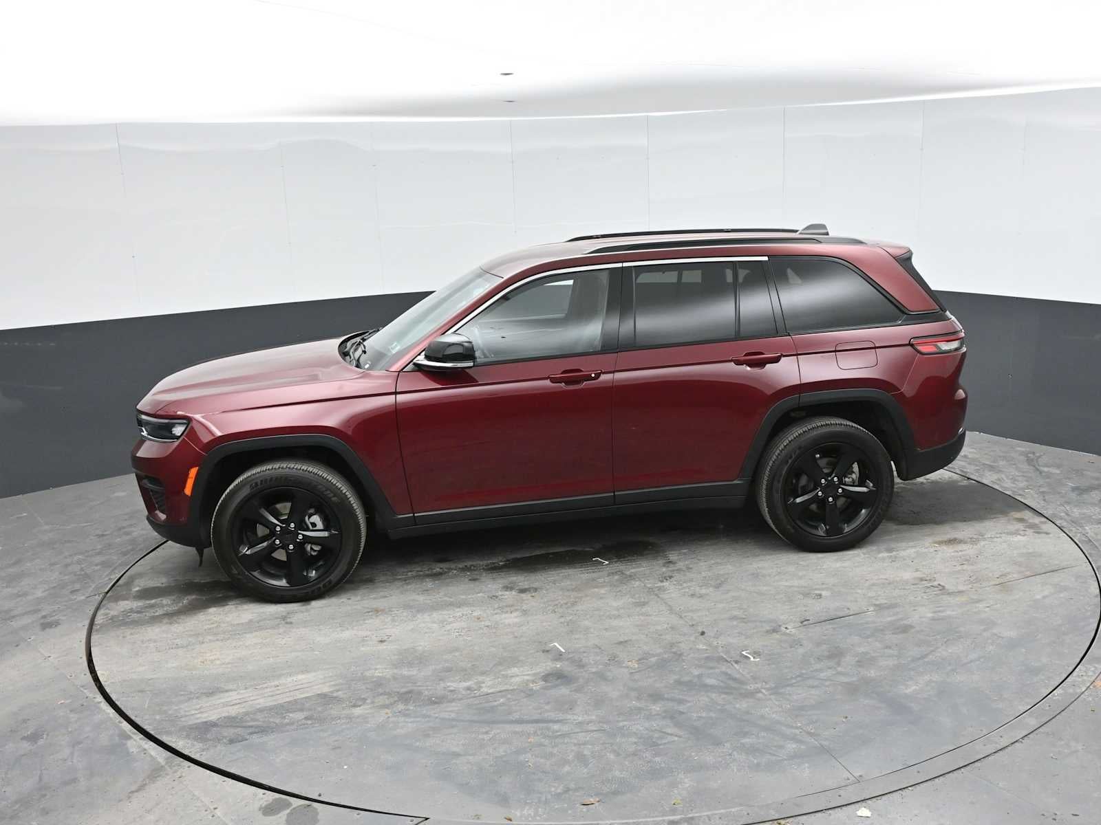 2022 Jeep Grand Cherokee Altitude