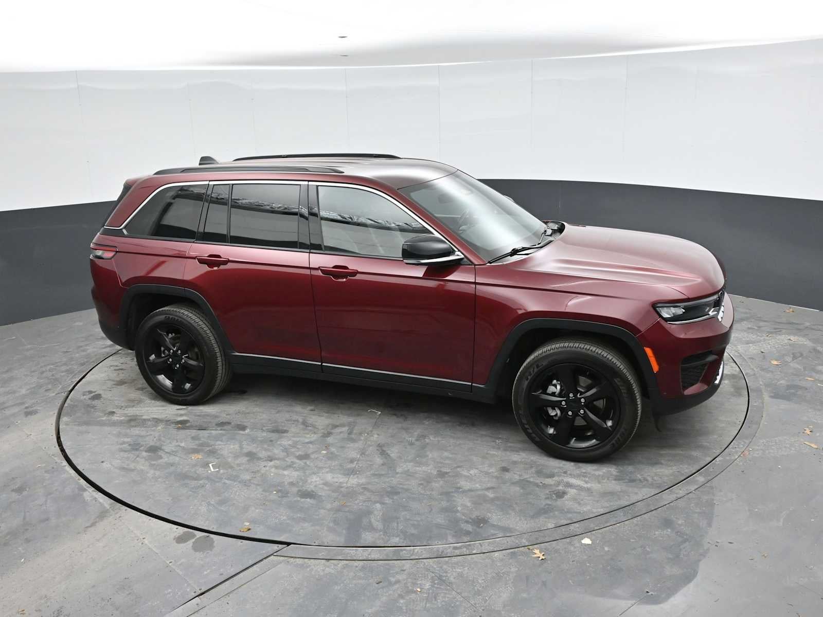 2022 Jeep Grand Cherokee Altitude