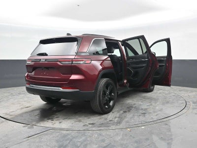 2022 Jeep Grand Cherokee Altitude