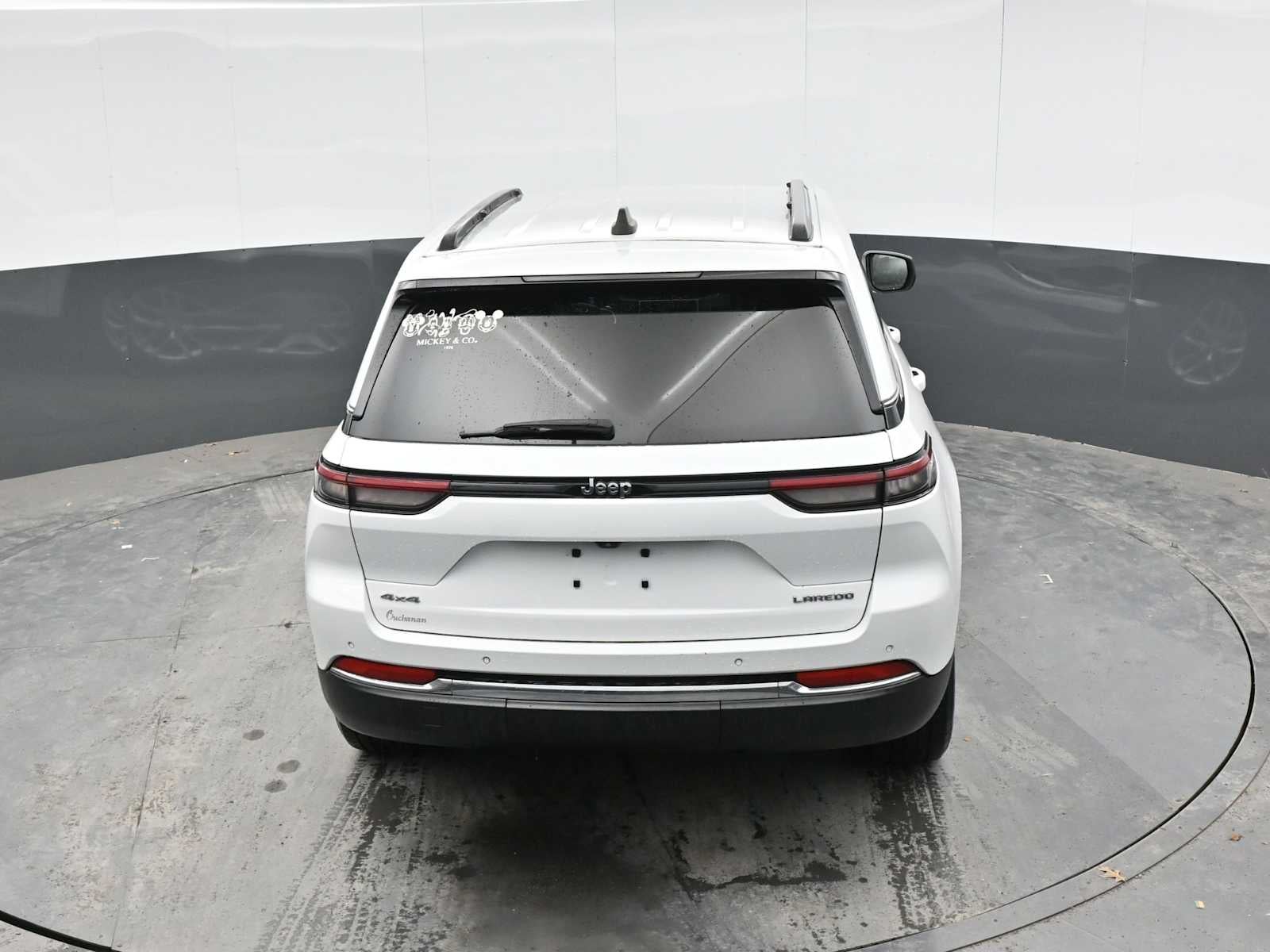 2023 Jeep Grand Cherokee Laredo