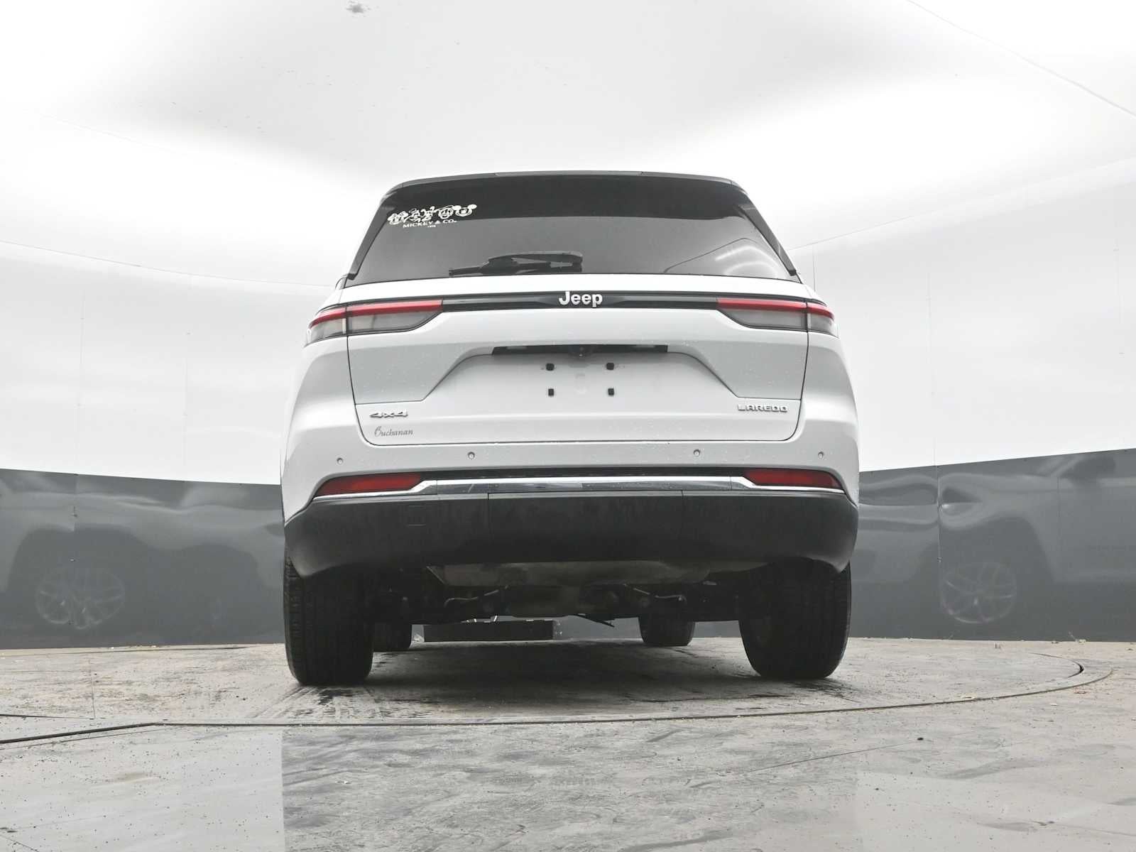 2023 Jeep Grand Cherokee Laredo