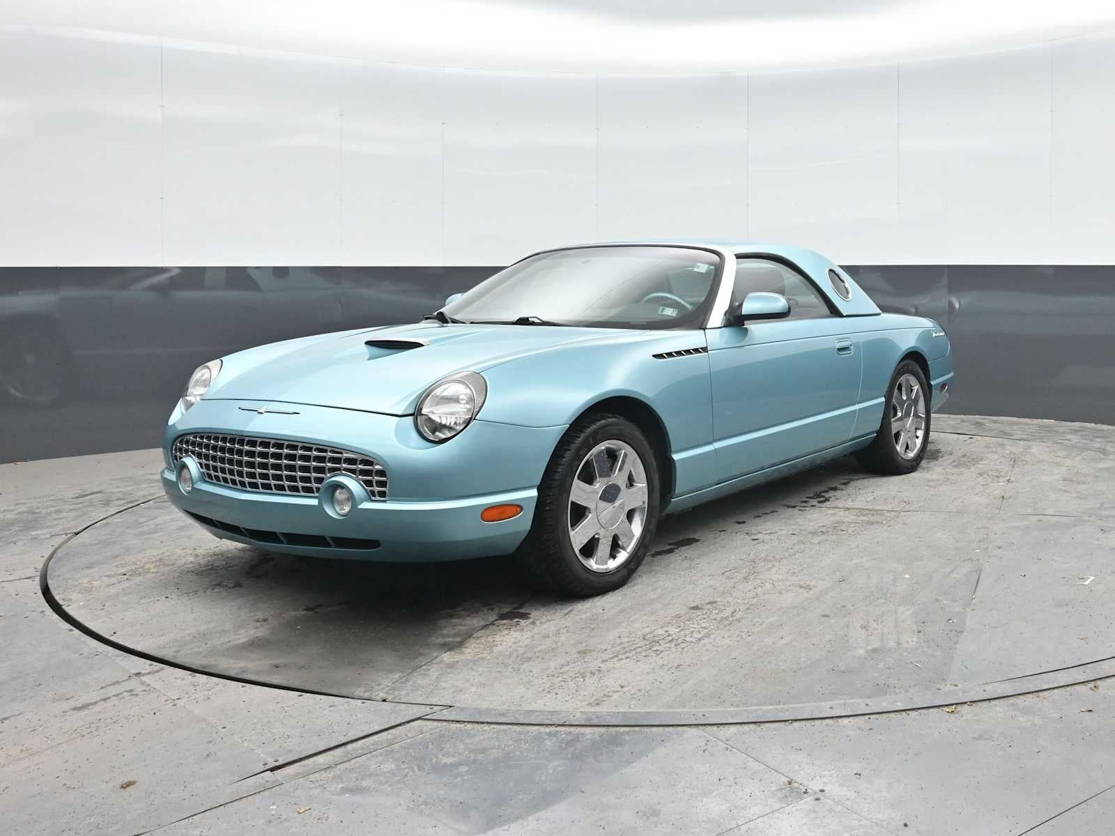 2002 Ford Thunderbird w/Hardtop Premium
