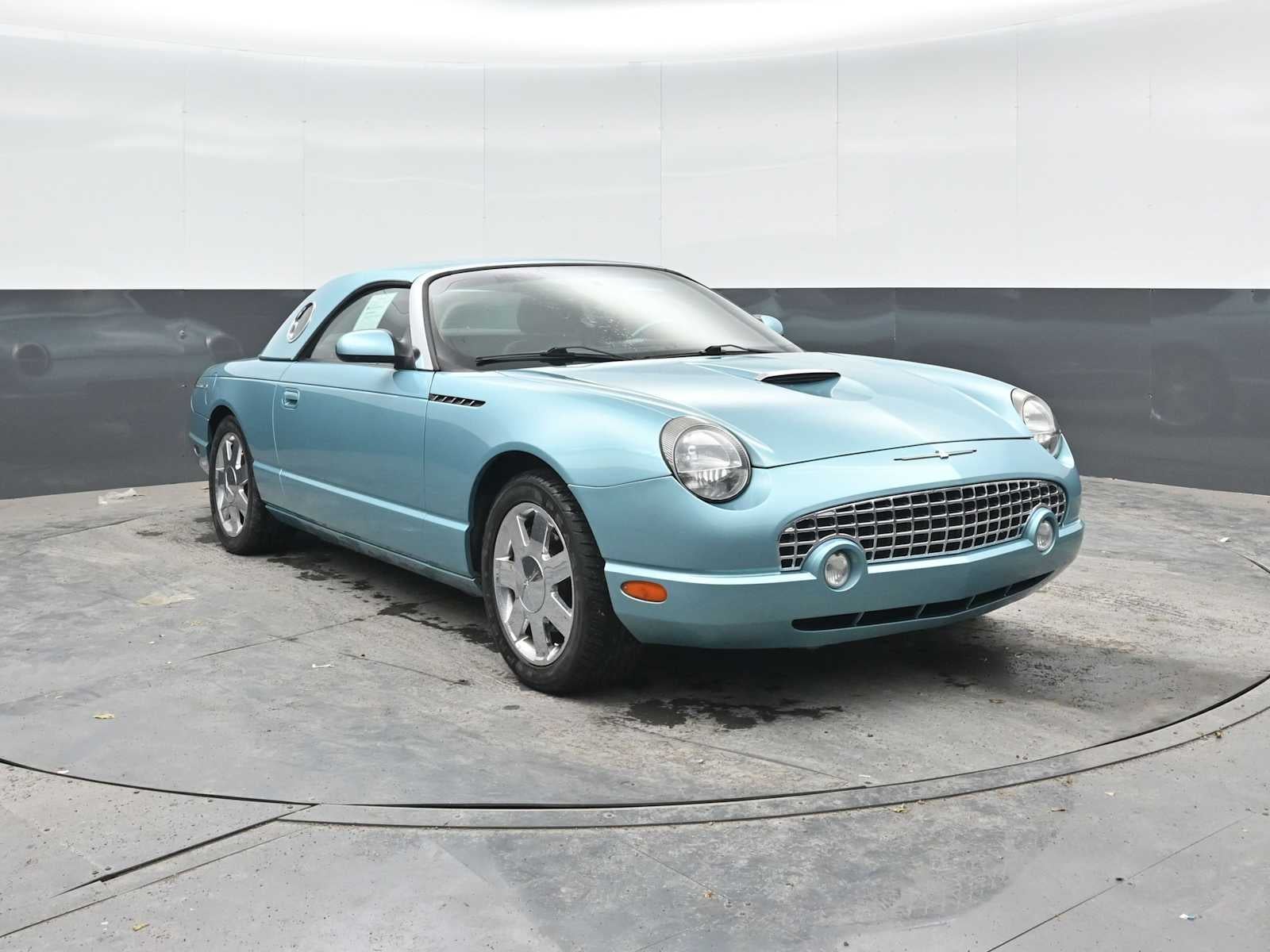 2002 Ford Thunderbird w/Hardtop Premium