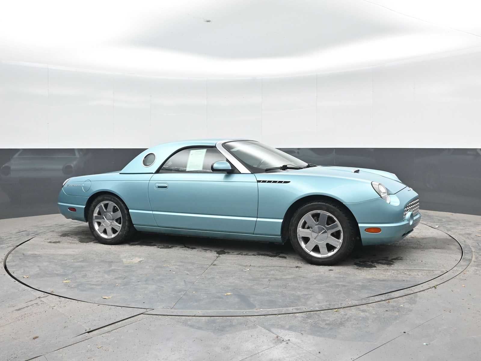 2002 Ford Thunderbird w/Hardtop Premium