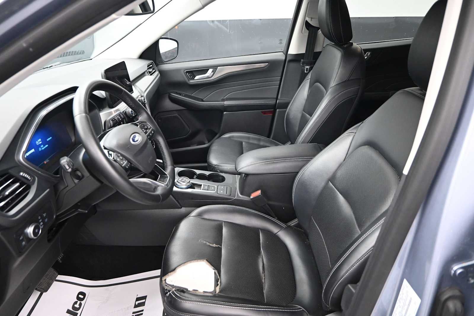 2022 Ford Escape Titanium Hybrid