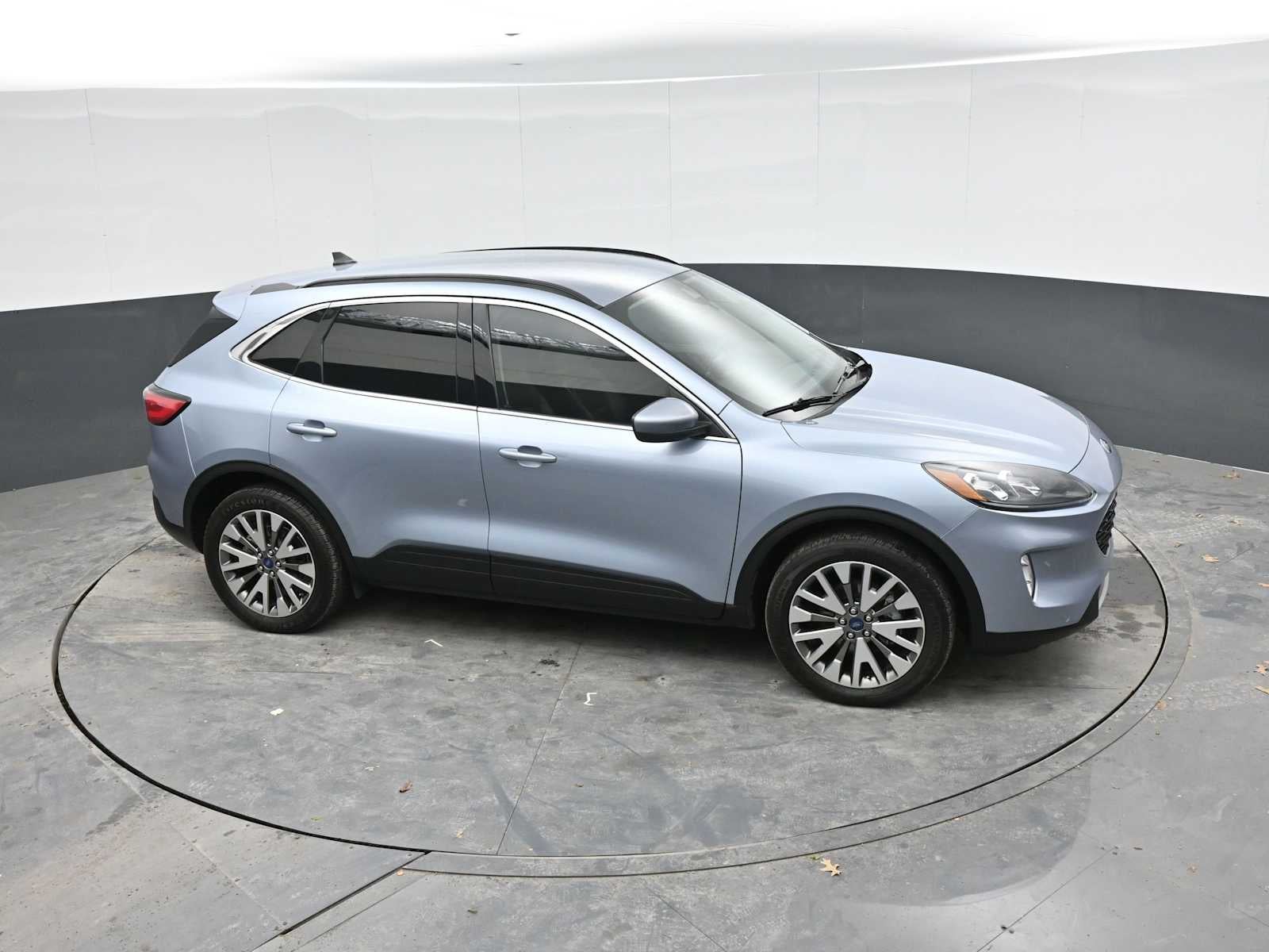2022 Ford Escape Titanium Hybrid