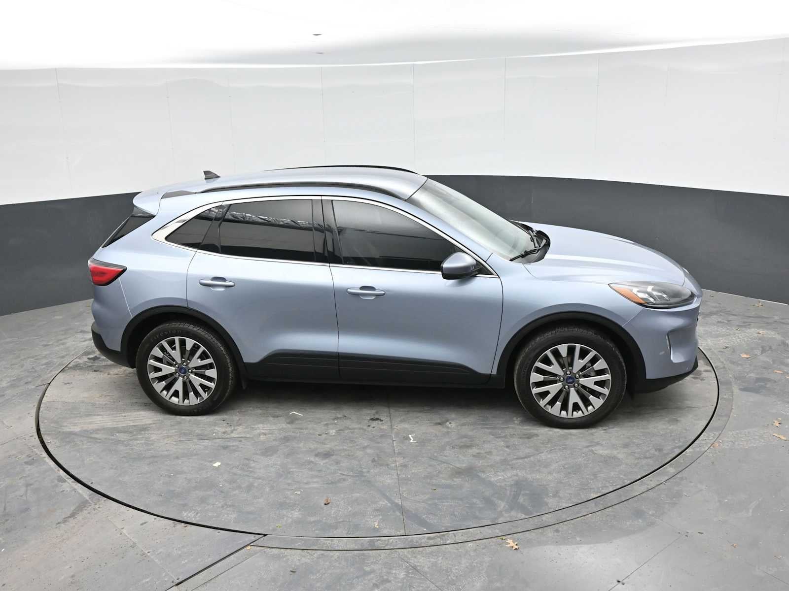 2022 Ford Escape Titanium Hybrid