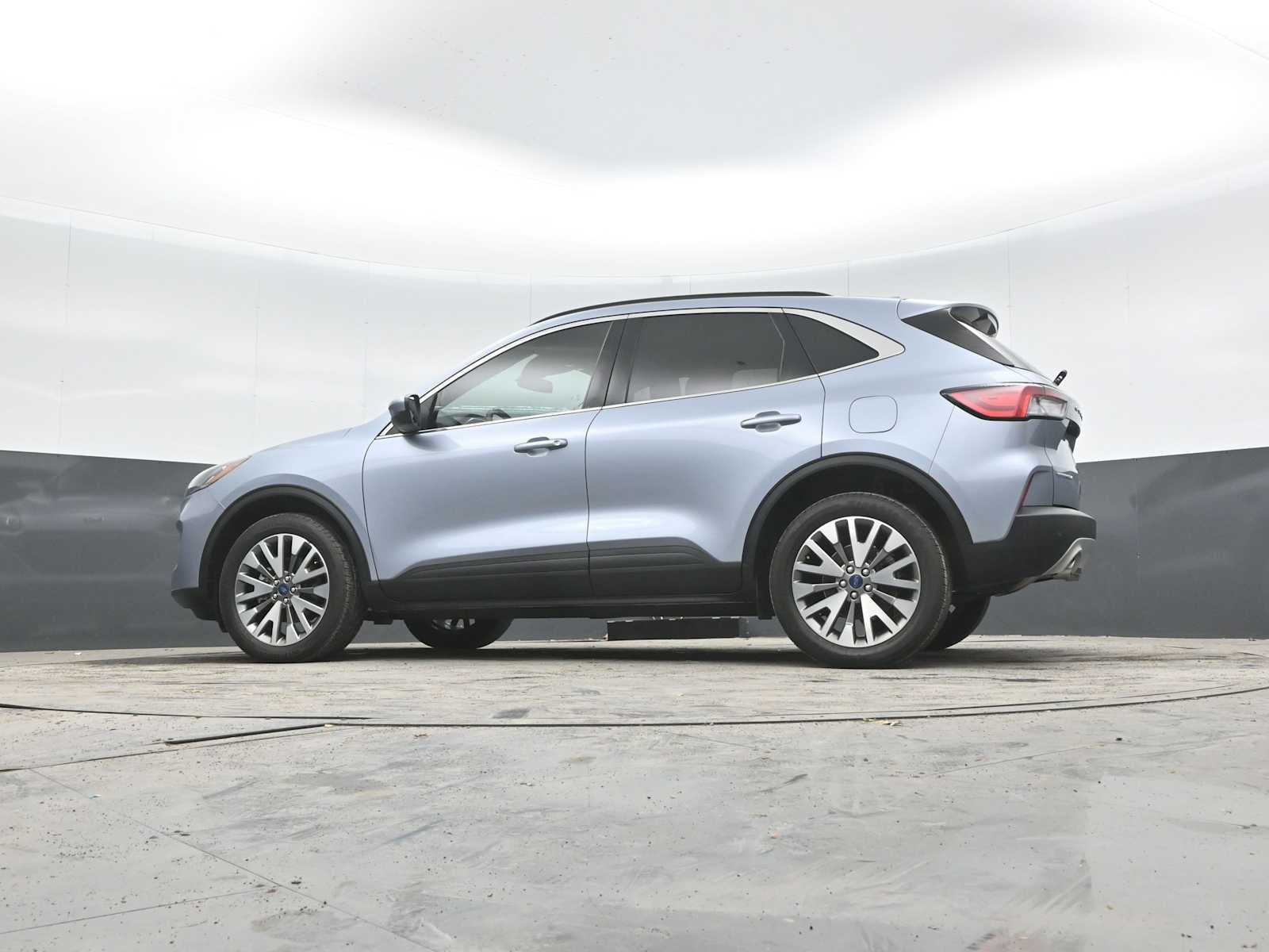2022 Ford Escape Titanium Hybrid