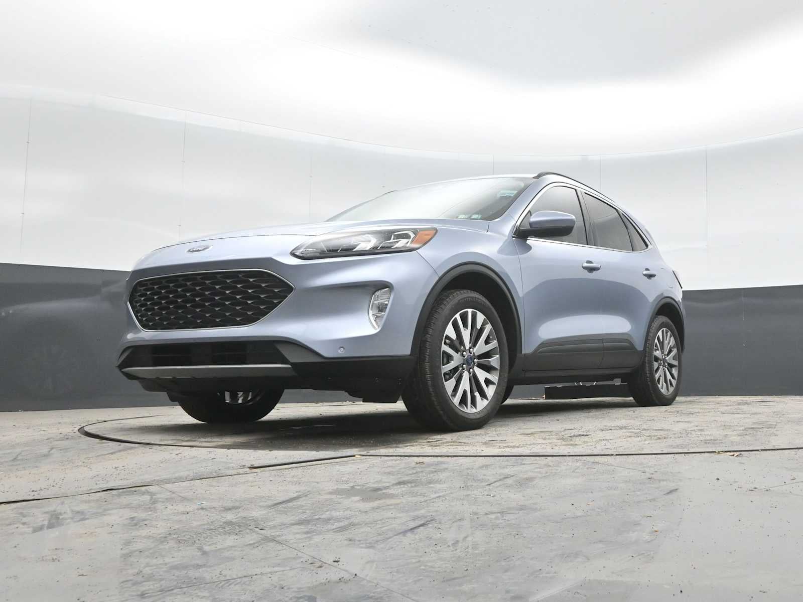 2022 Ford Escape Titanium Hybrid