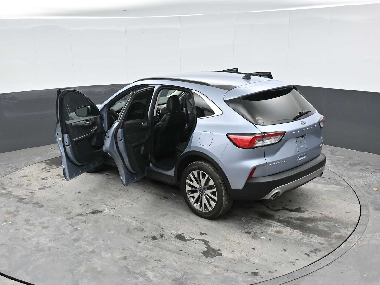 2022 Ford Escape Titanium Hybrid