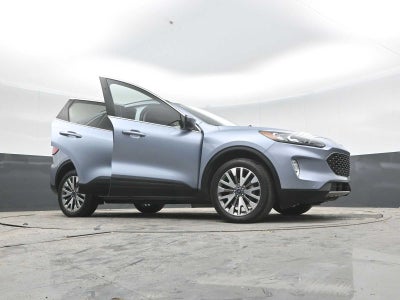 2022 Ford Escape Titanium Hybrid