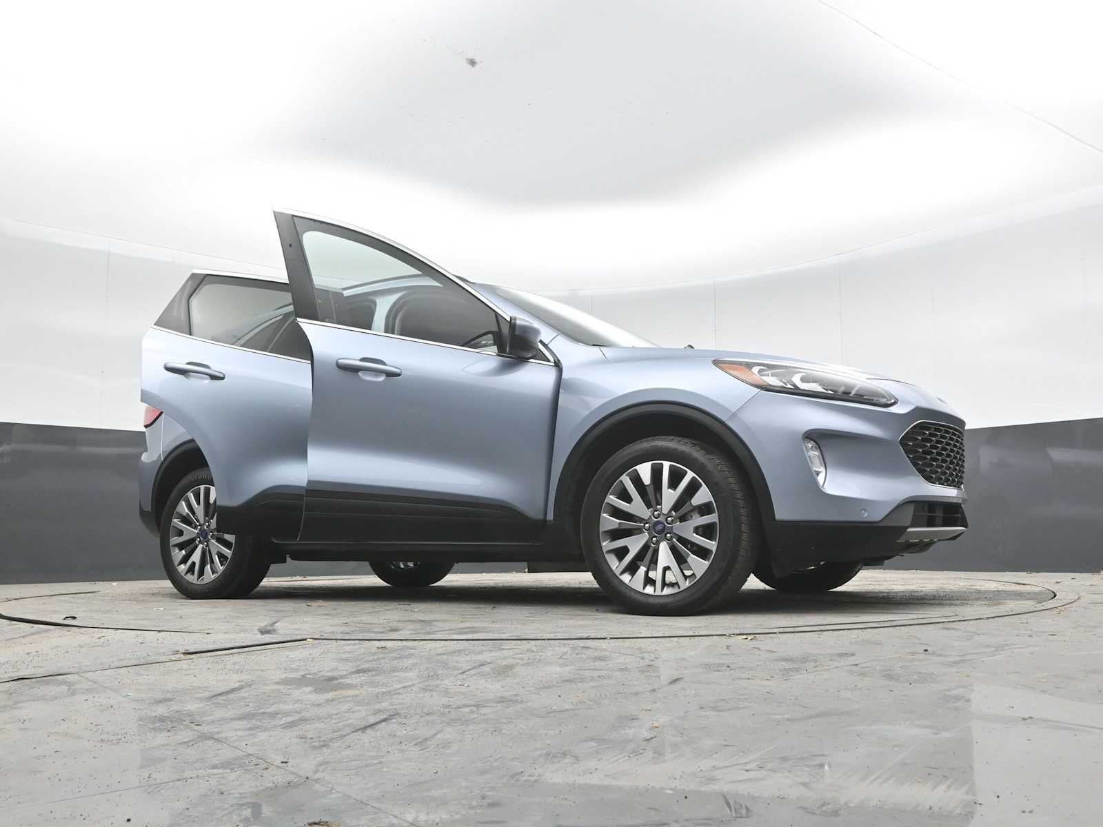 2022 Ford Escape Titanium Hybrid