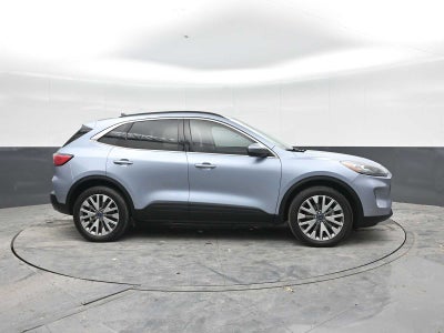 2022 Ford Escape Titanium Hybrid