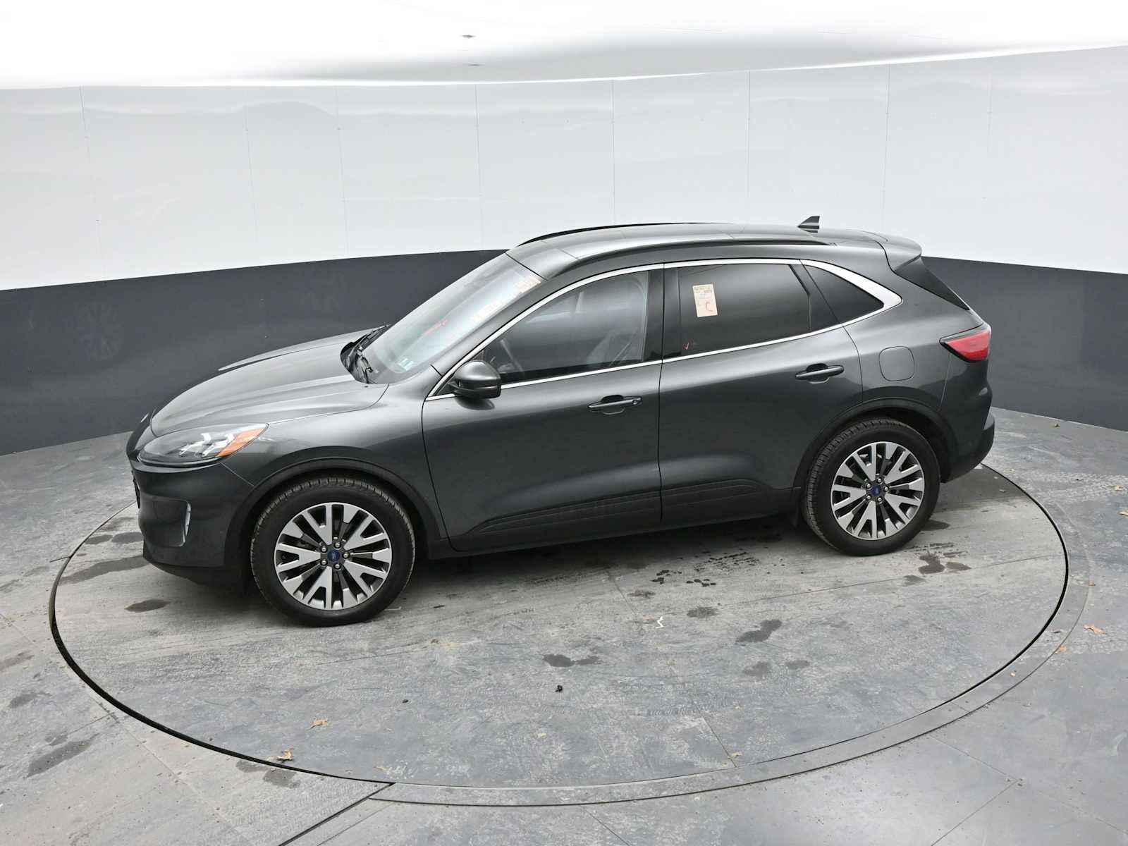 2020 Ford Escape Titanium Hybrid