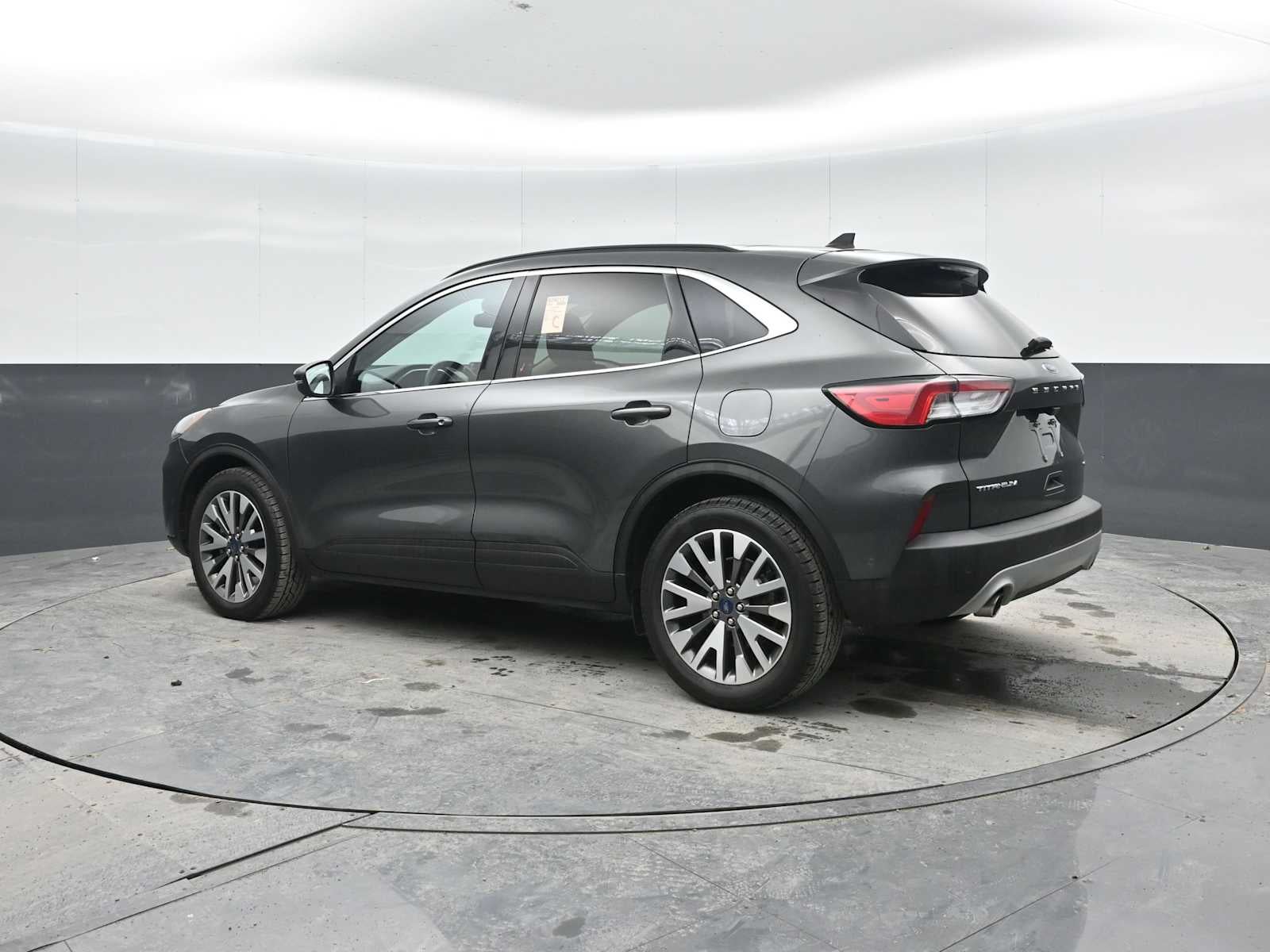 2020 Ford Escape Titanium Hybrid