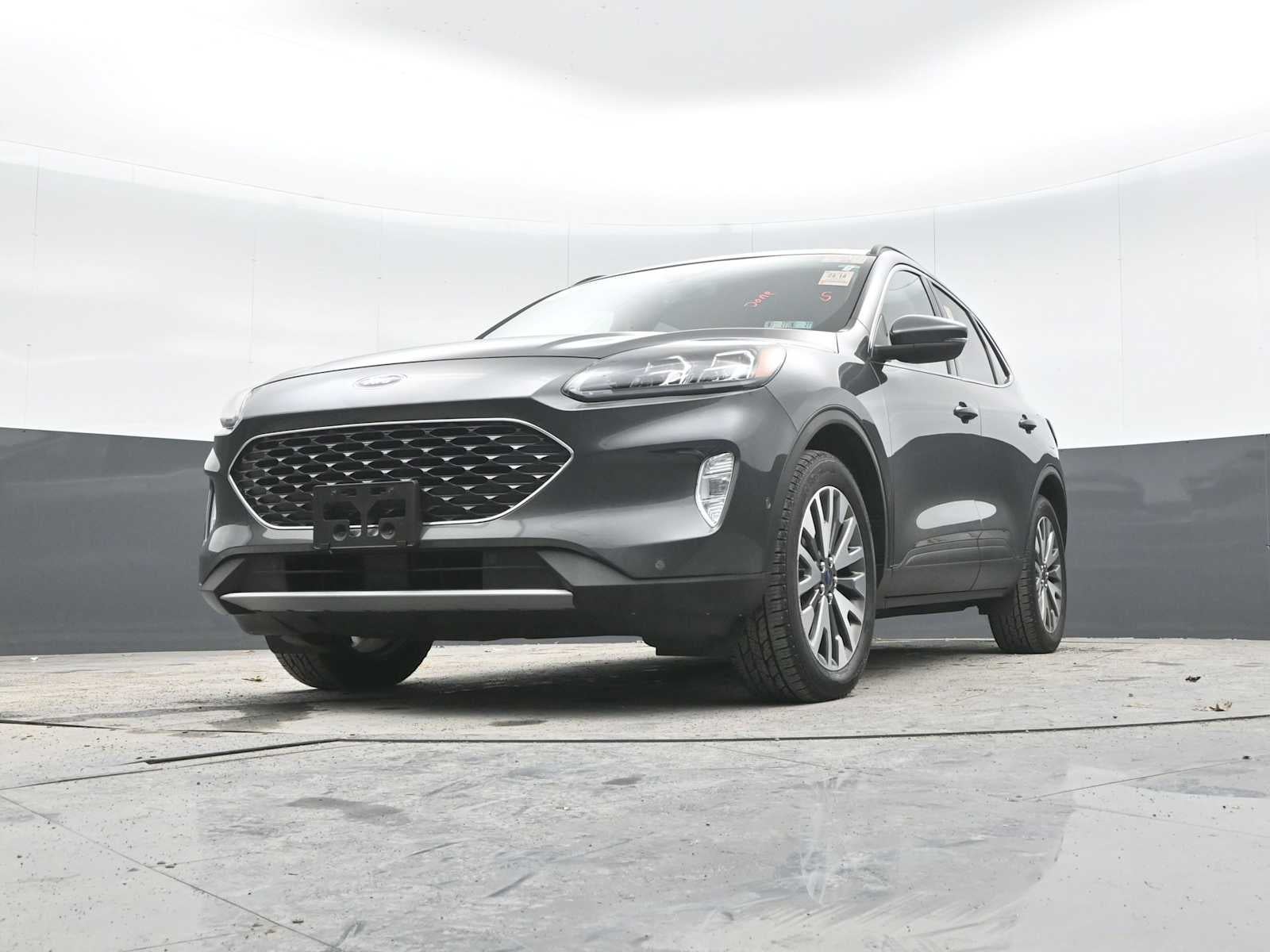 2020 Ford Escape Titanium Hybrid