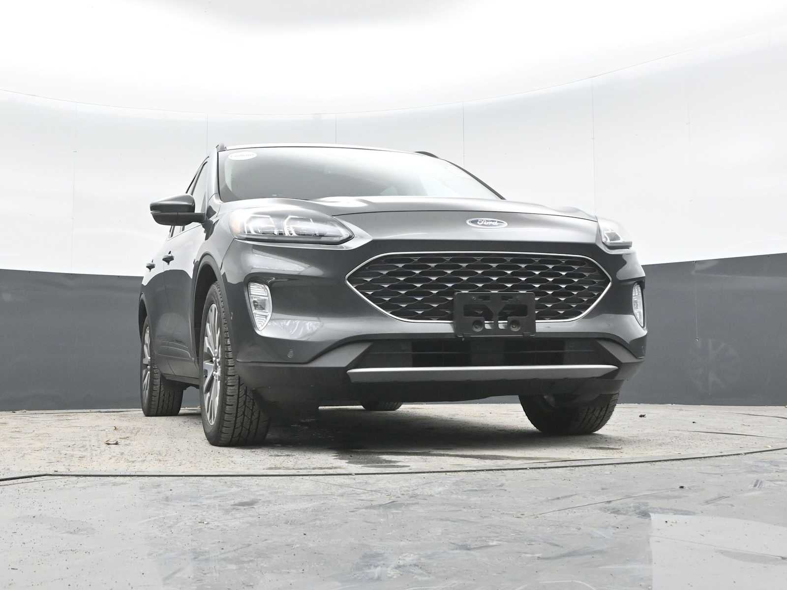 2020 Ford Escape Titanium Hybrid