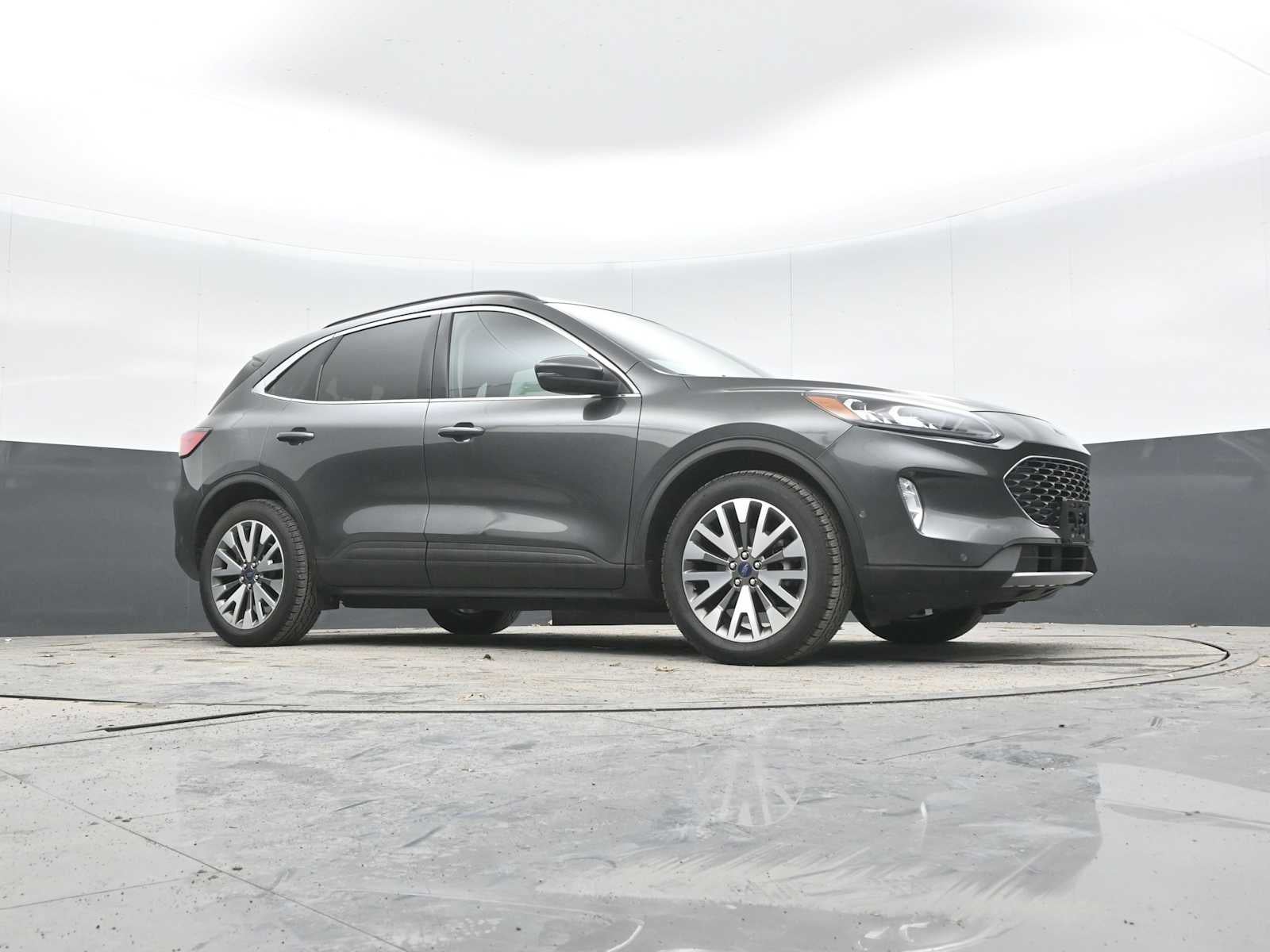 2020 Ford Escape Titanium Hybrid