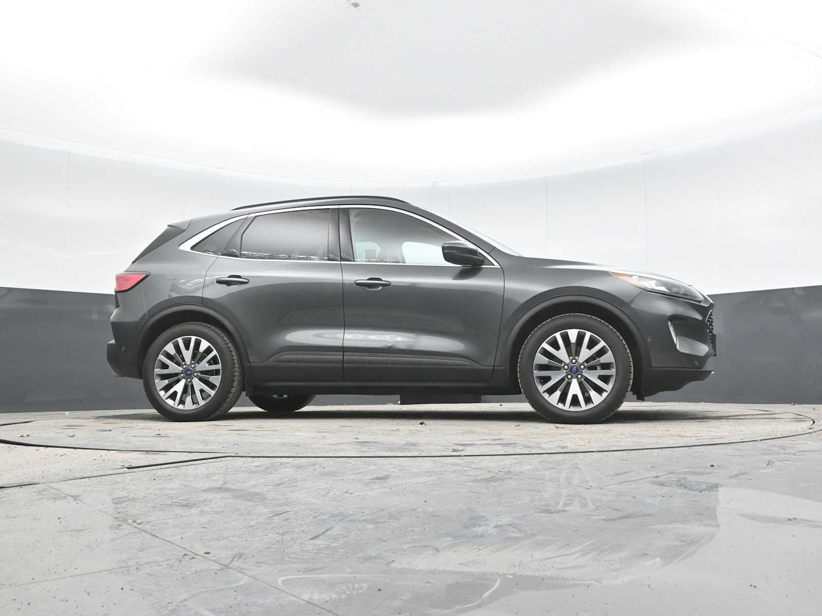 2020 Ford Escape Titanium Hybrid