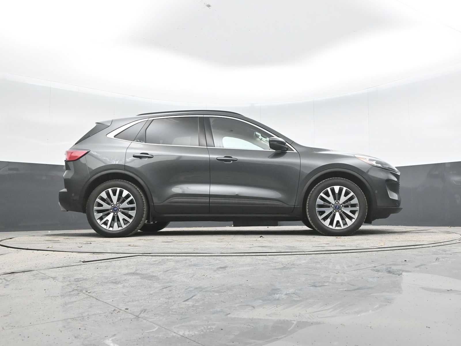 2020 Ford Escape Titanium Hybrid