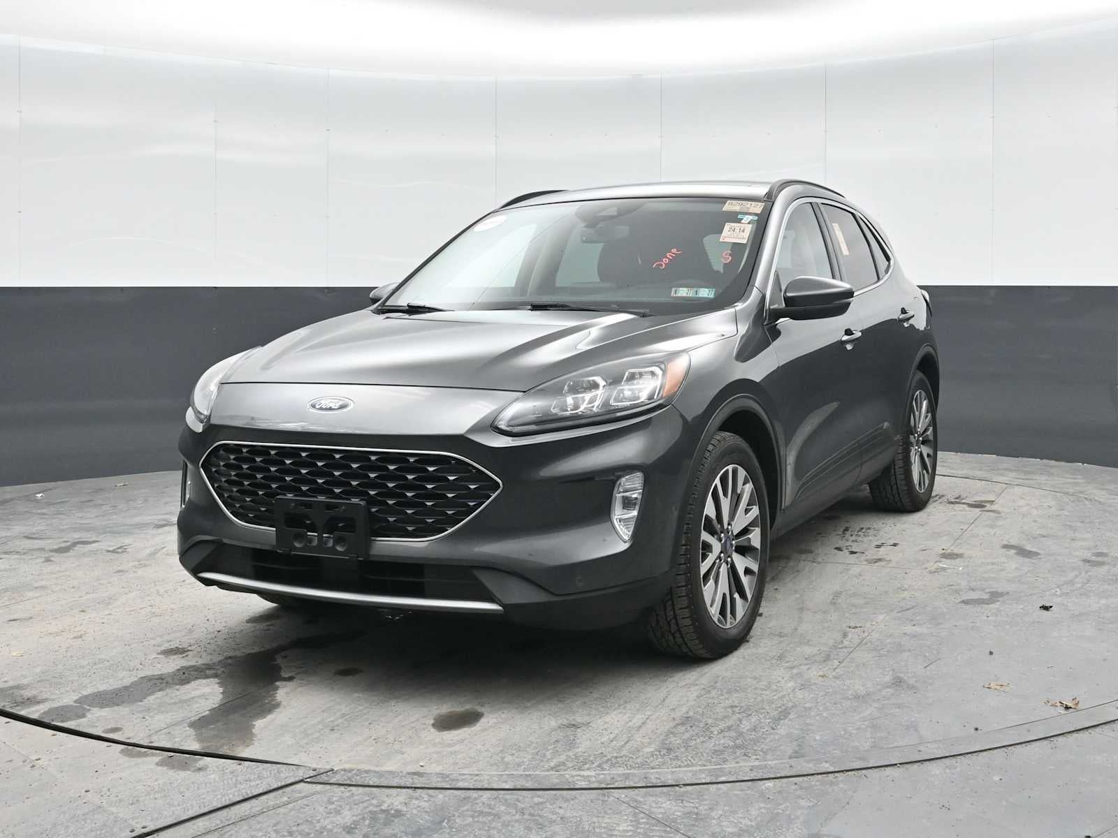 2020 Ford Escape Titanium Hybrid