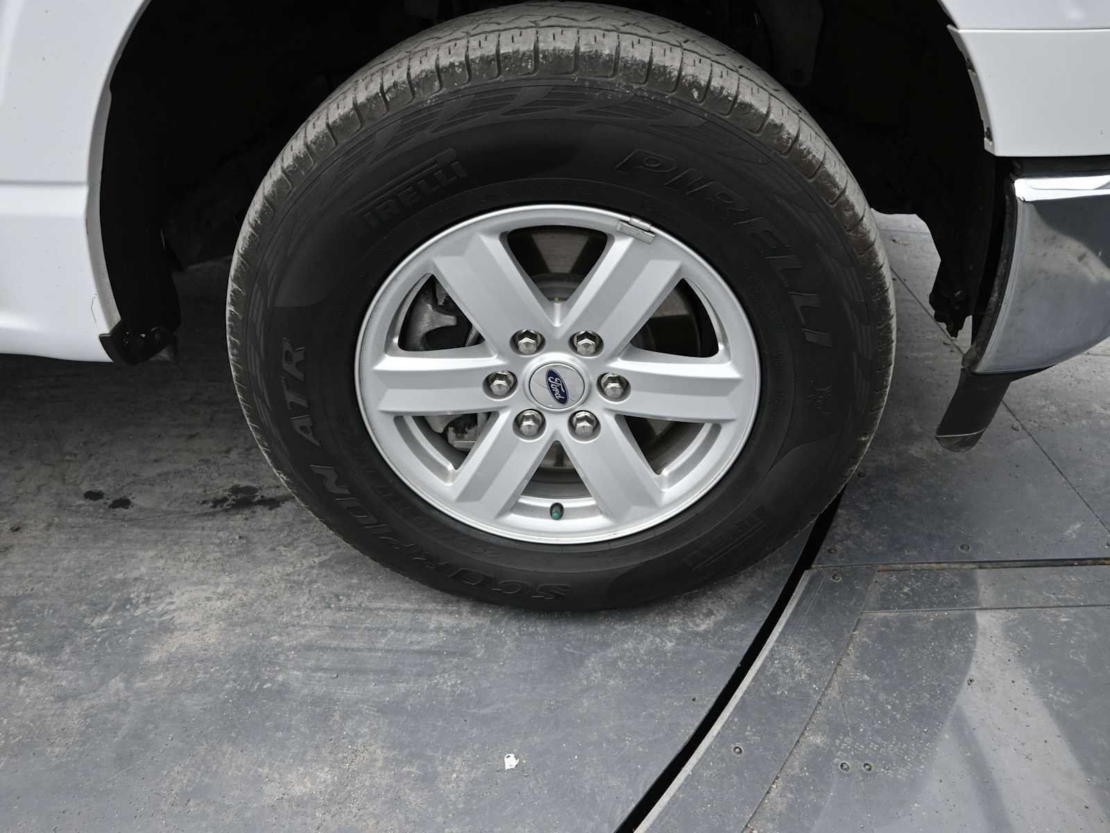 2023 Ford F150 SUPERCREW Base