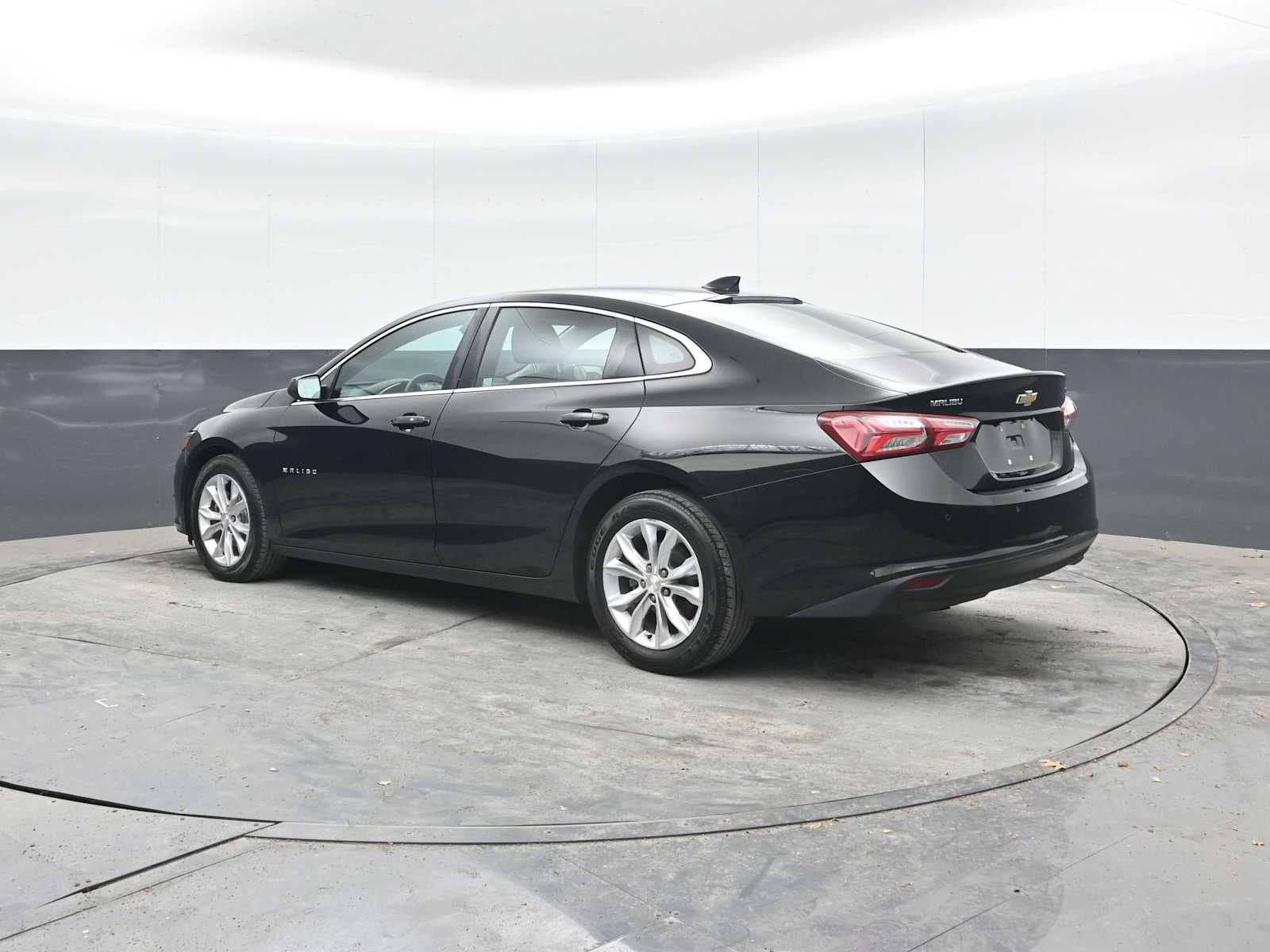 1G1ZD5ST5KF117260
