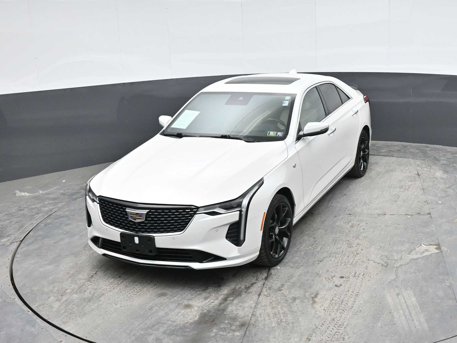 2023 Cadillac CT4 Premium Luxury