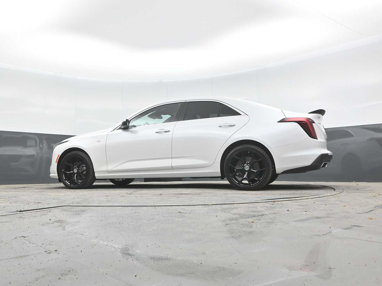 2023 Cadillac CT4 Premium Luxury