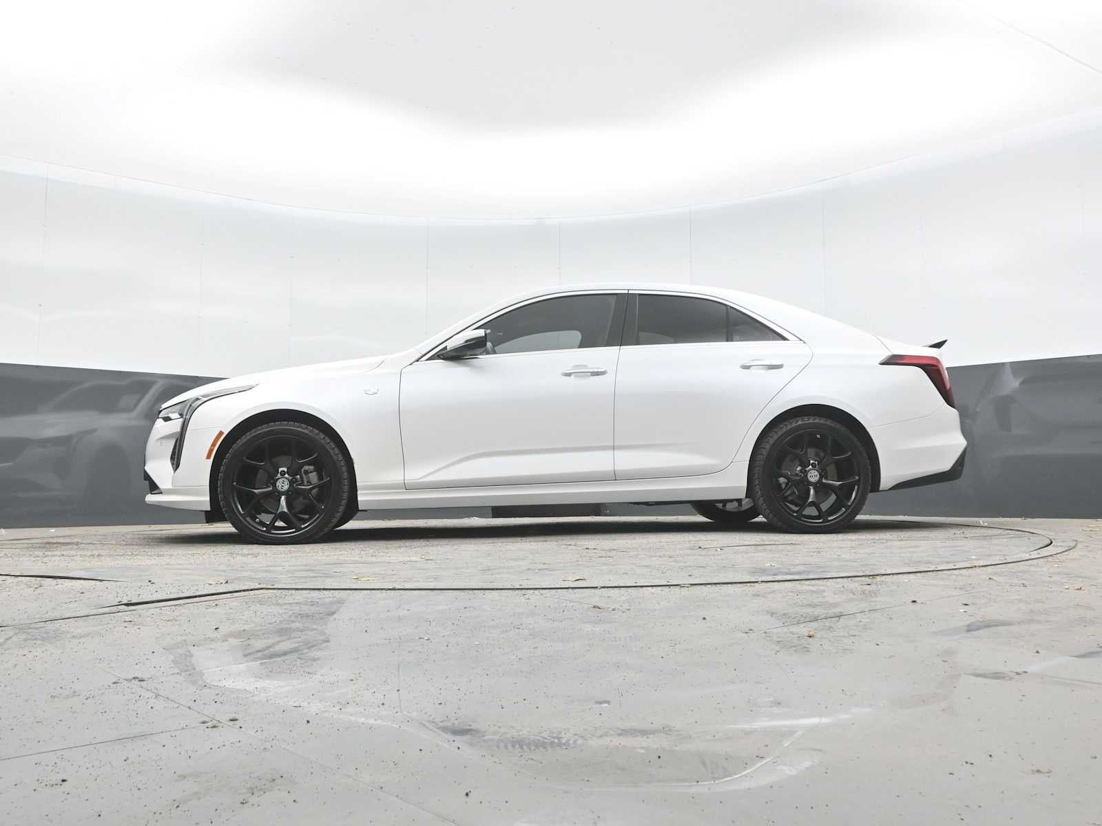 2023 Cadillac CT4 Premium Luxury
