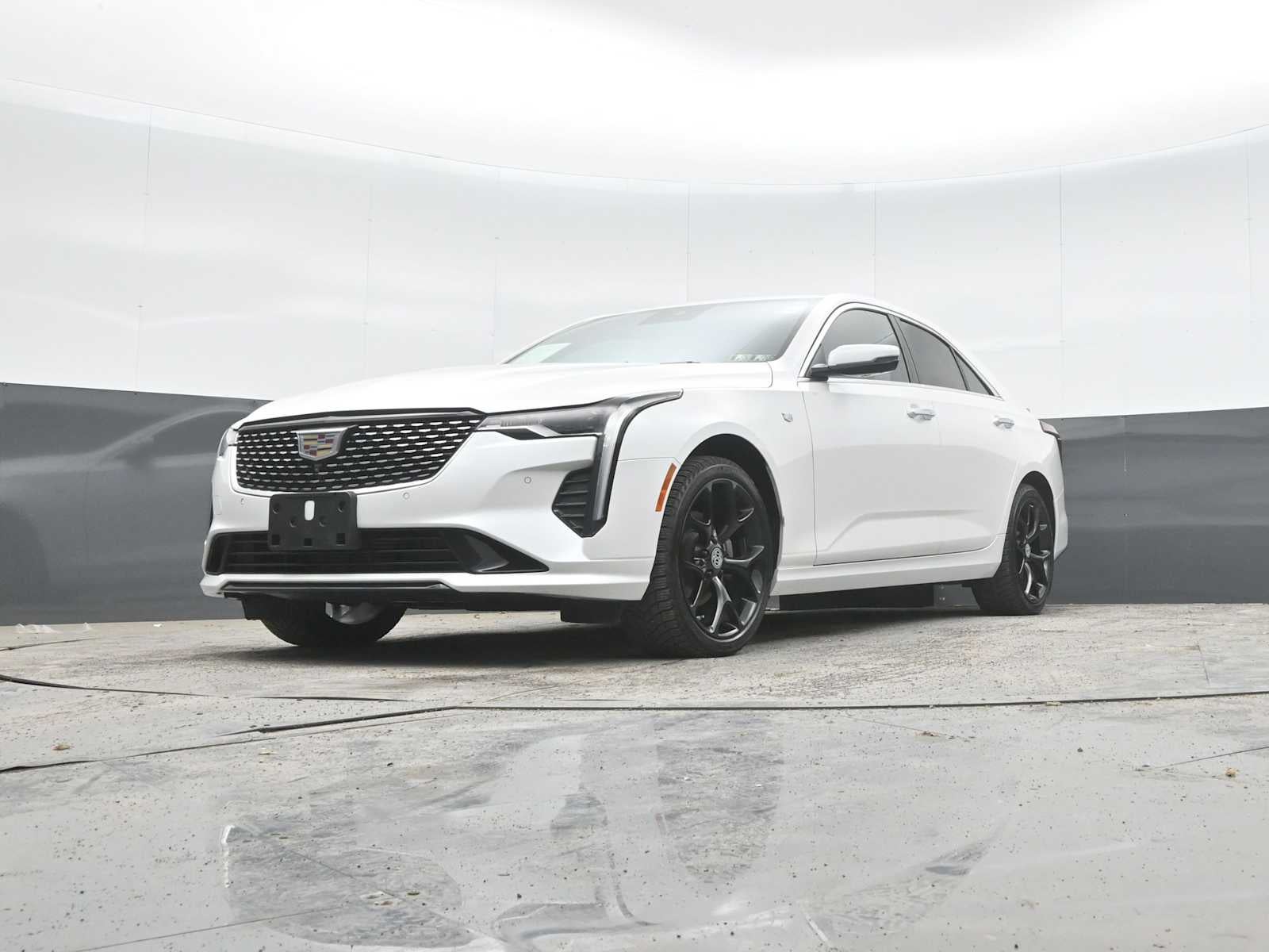 2023 Cadillac CT4 Premium Luxury