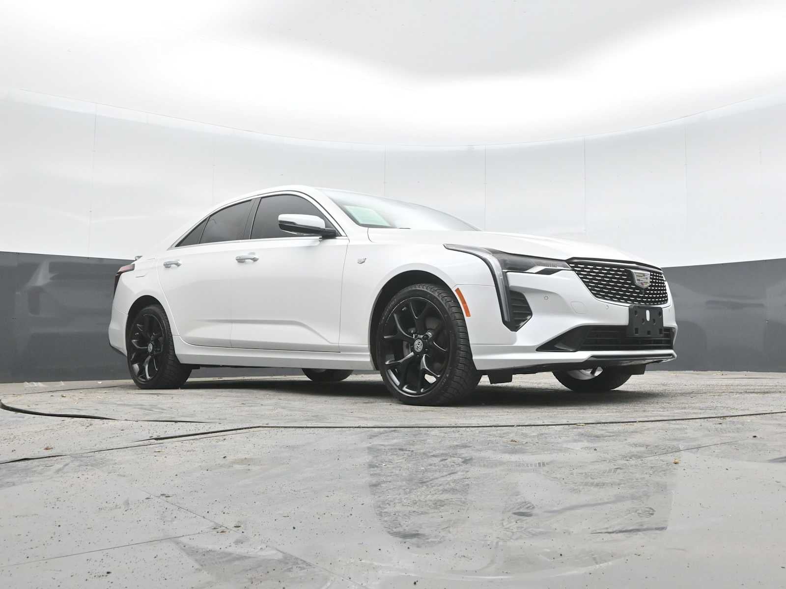 2023 Cadillac CT4 Premium Luxury