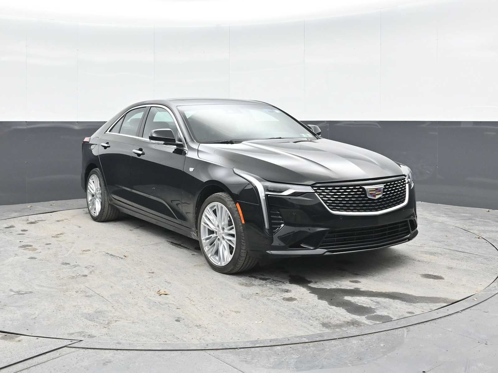 2023 Cadillac CT4 Premium Luxury