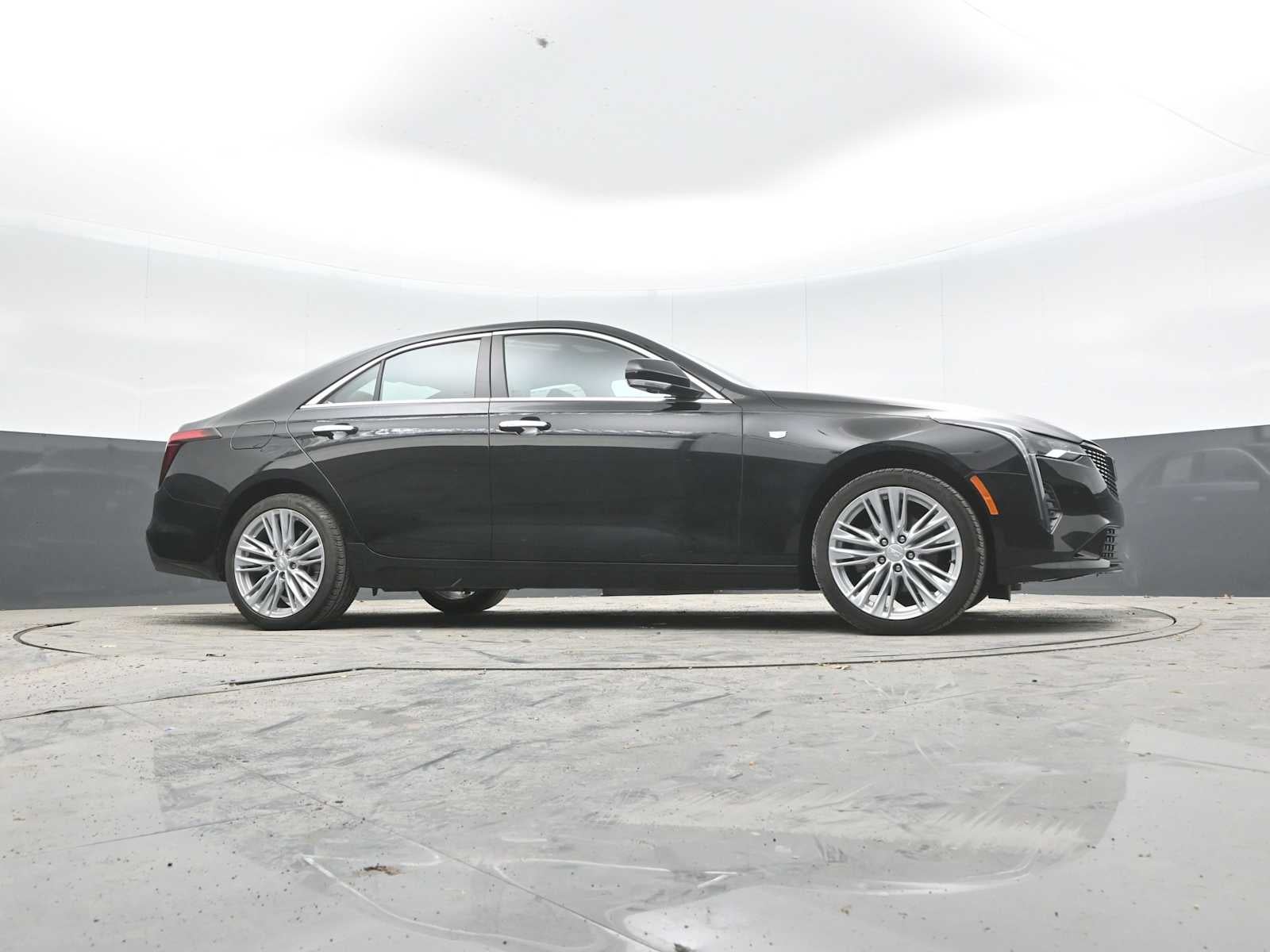 2025 Cadillac CT4 Premium Luxury