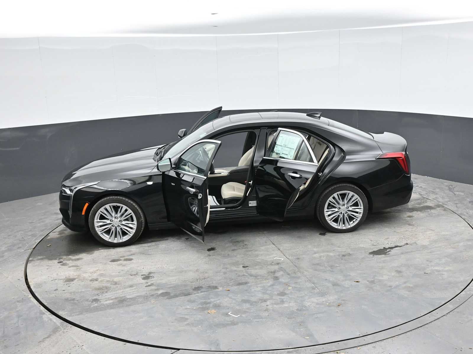 2025 Cadillac CT4 Premium Luxury