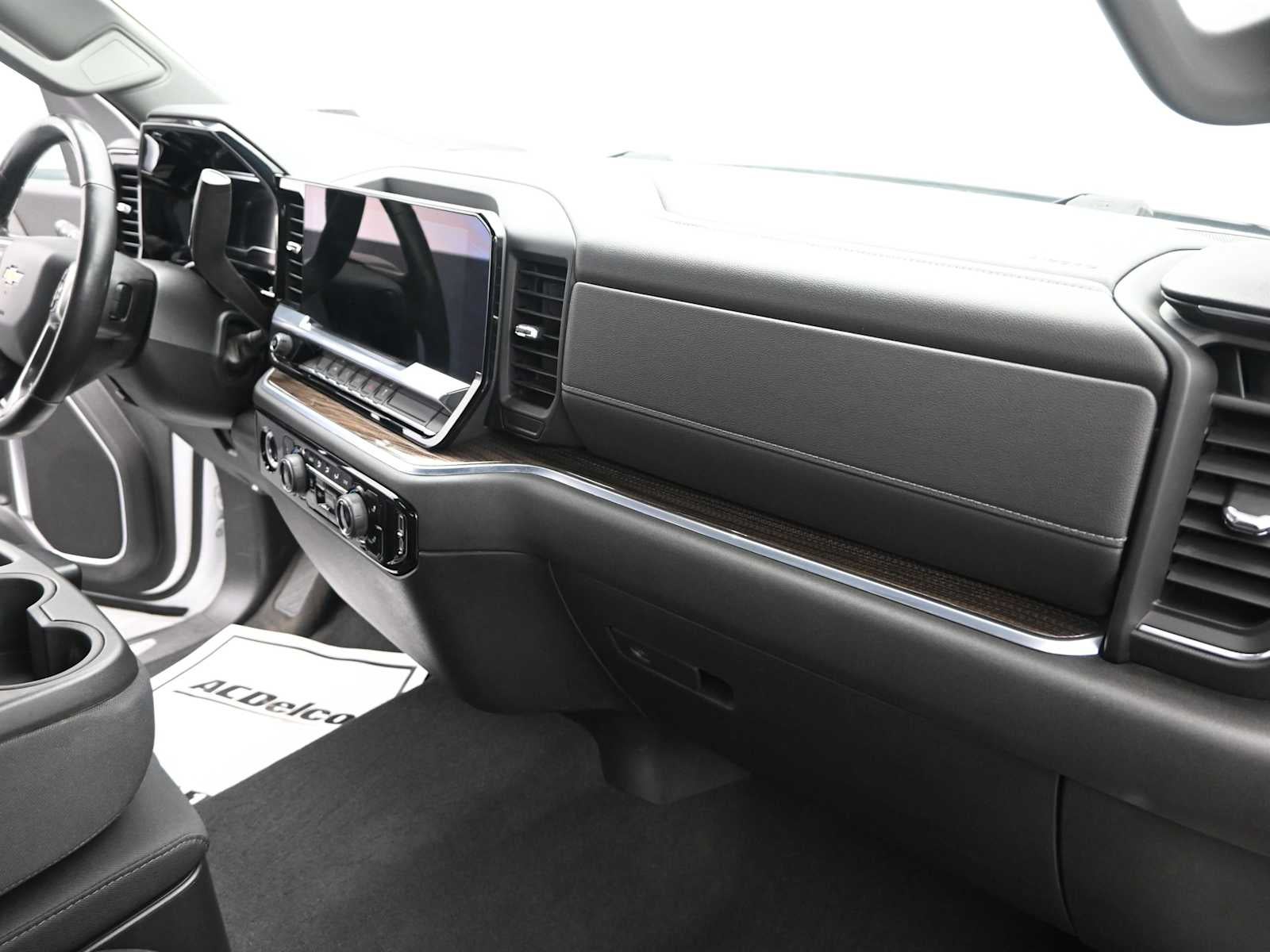 2022 Chevrolet Silverado 1500 LT (2FL)