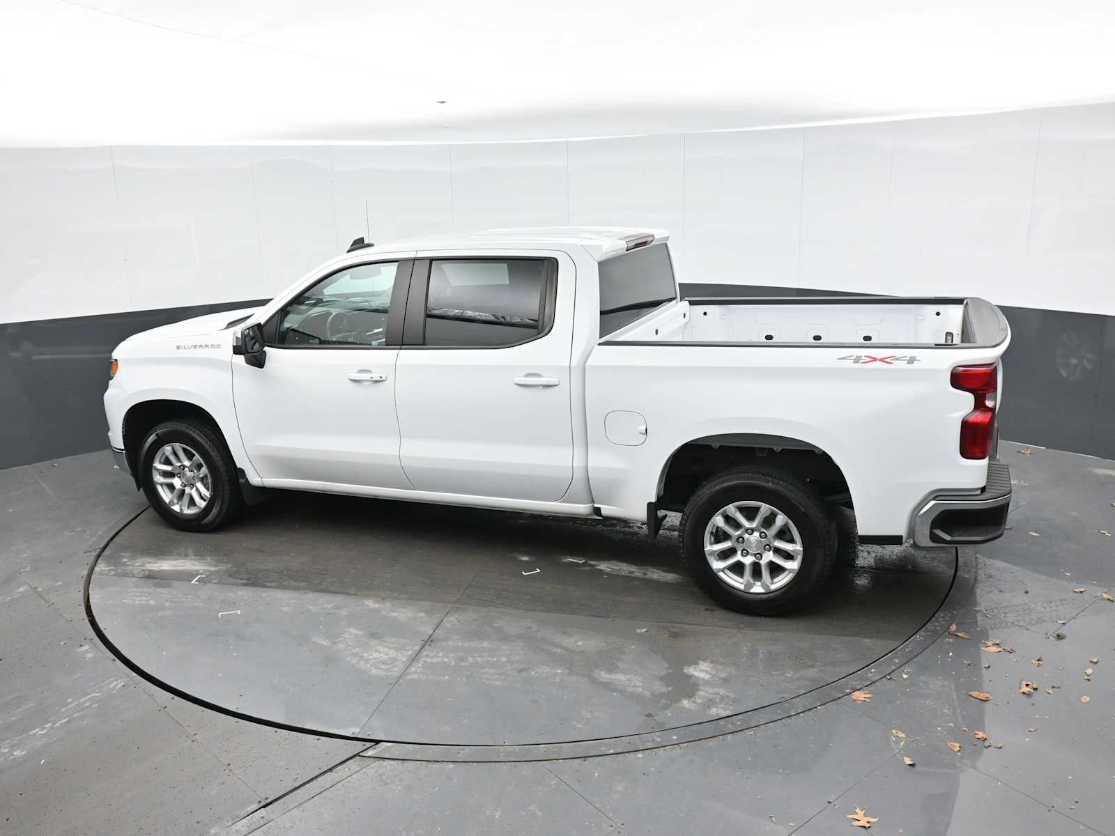 2022 Chevrolet Silverado 1500 LT (2FL)