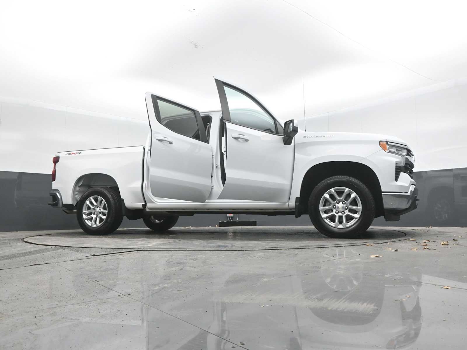 2022 Chevrolet Silverado 1500 LT (2FL)