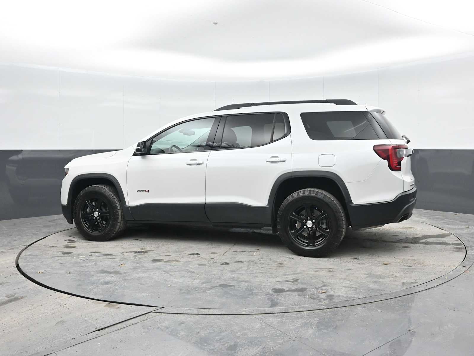 2021 GMC Acadia AT4