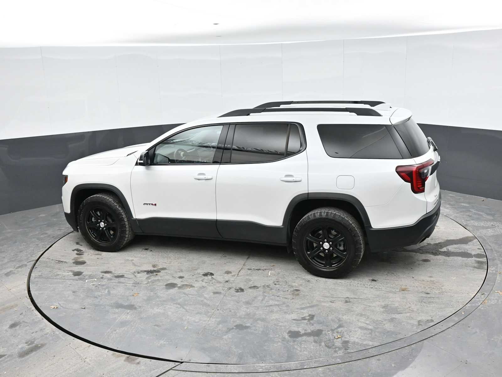 2021 GMC Acadia AT4