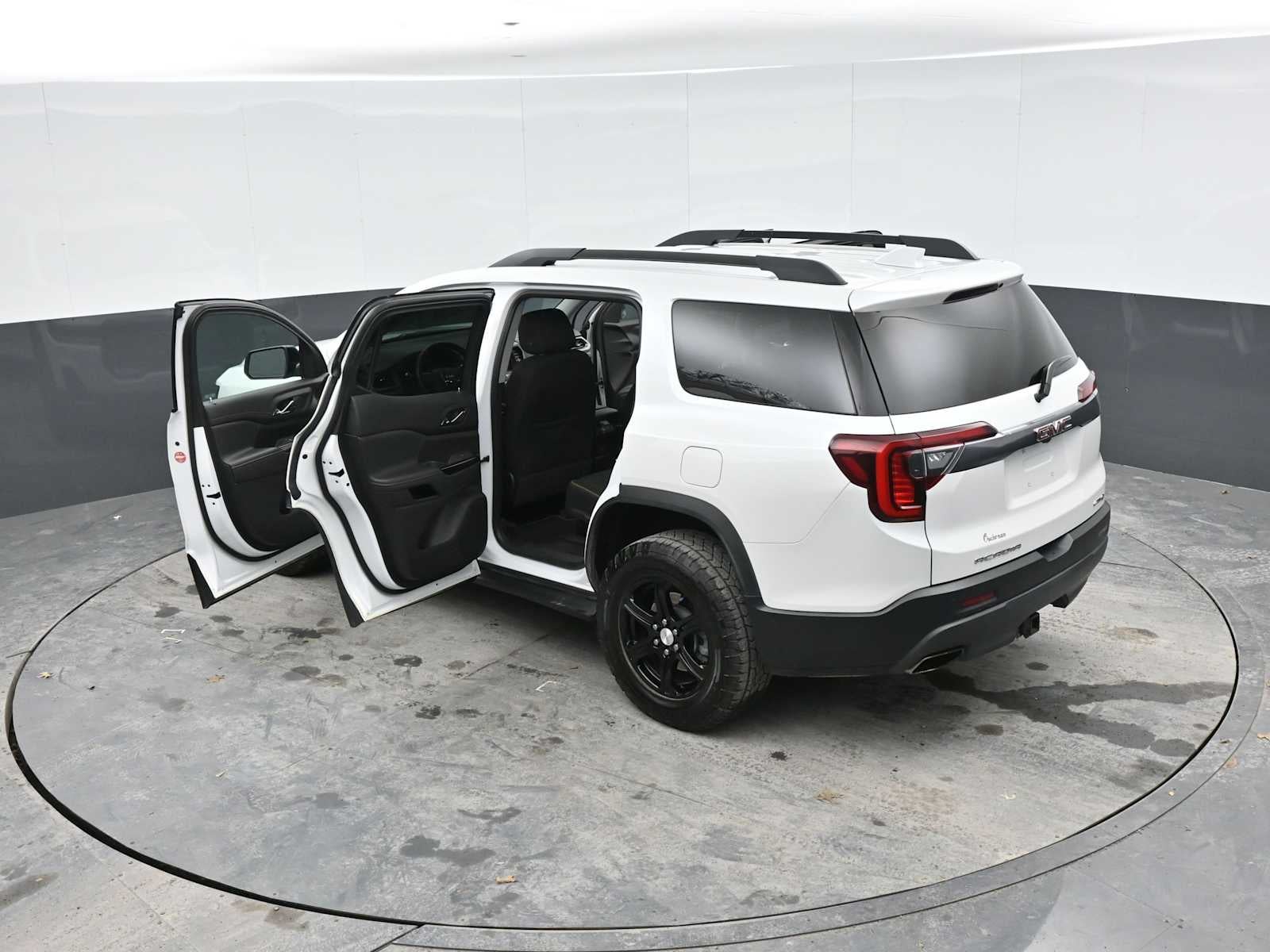 2021 GMC Acadia AT4