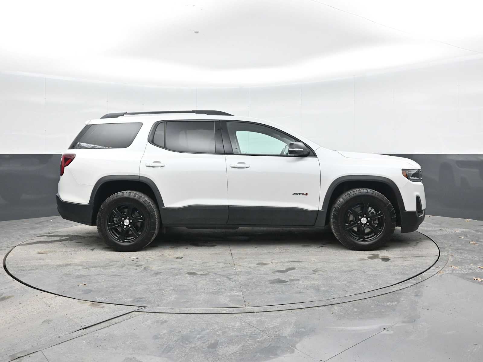 2021 GMC Acadia AT4