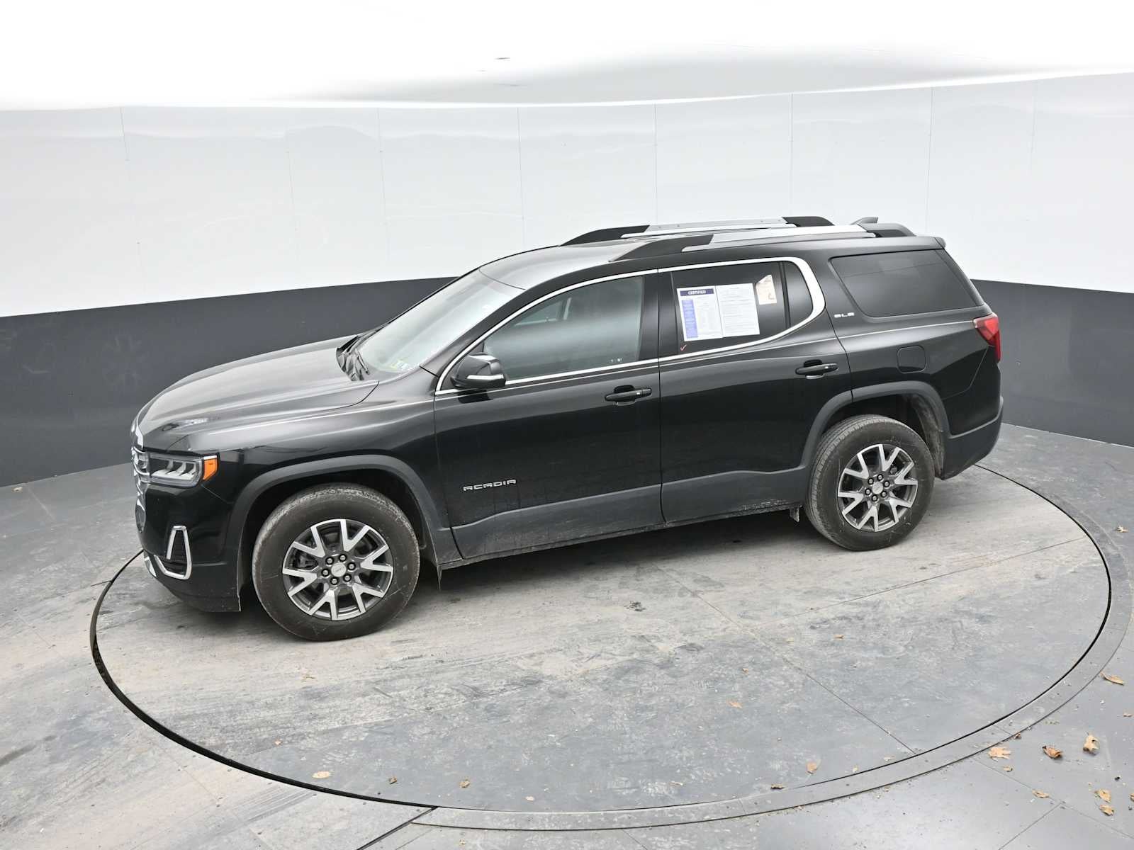 2022 GMC Acadia SLE