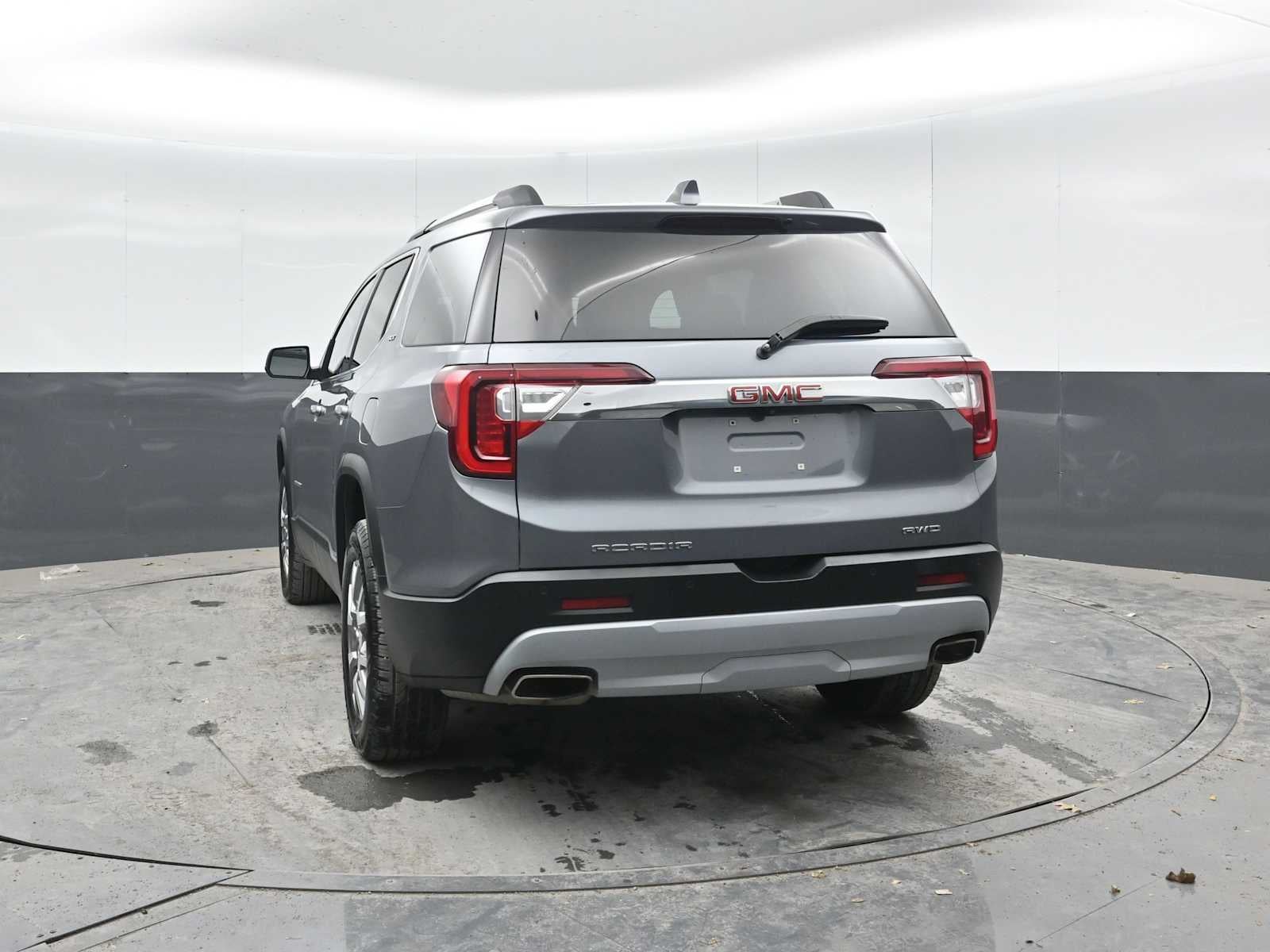 2022 GMC Acadia SLT